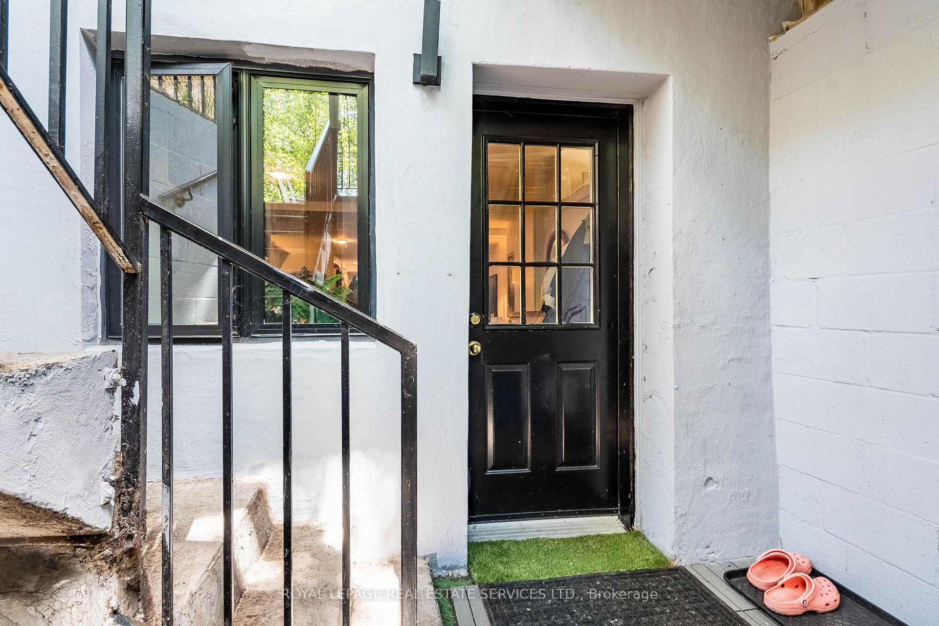 Photo 33 of 238 Garden Avenue, Toronto, High Park-Swansea — HOMEH