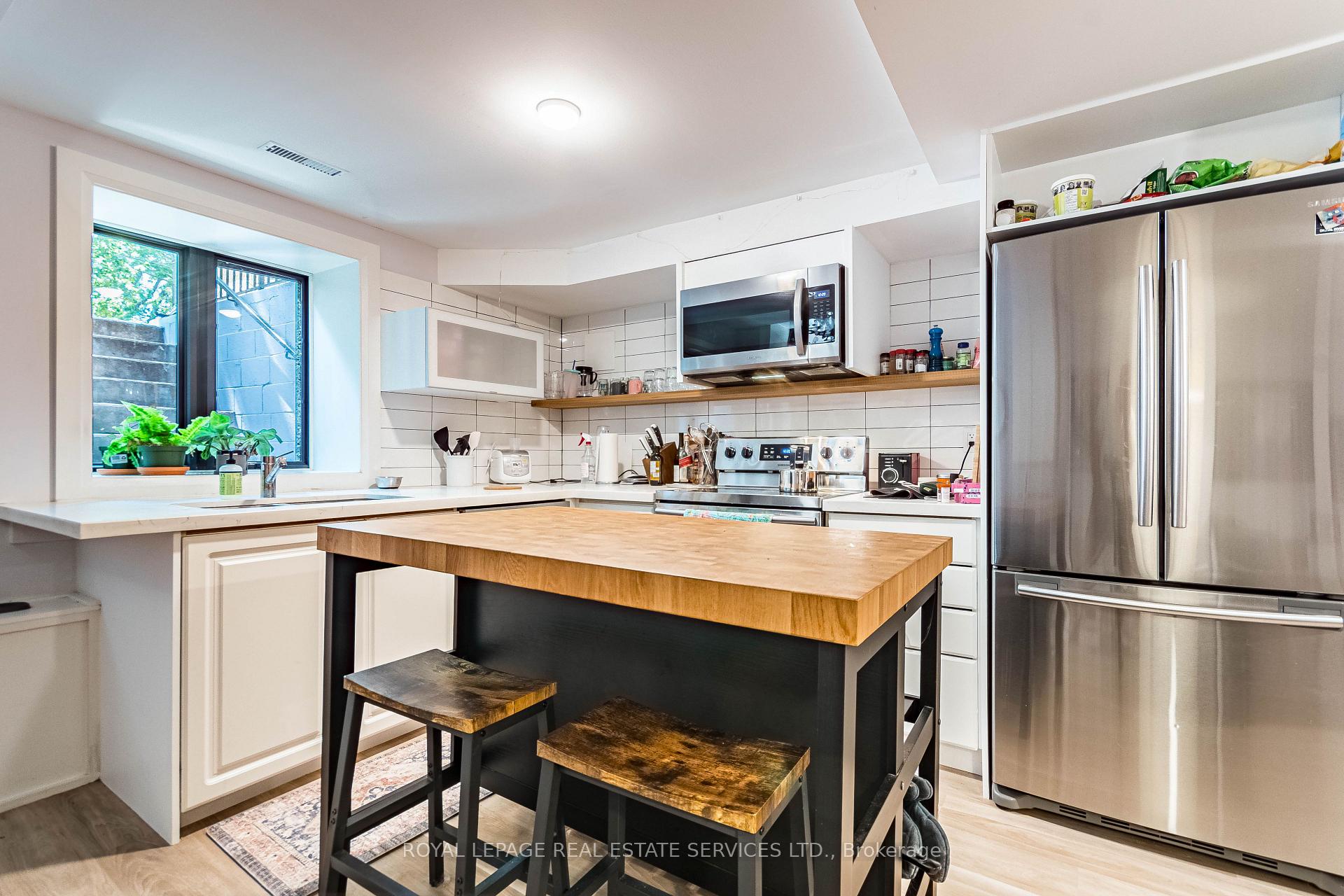 Photo 34 of 238 Garden Avenue, Toronto, High Park-Swansea — HOMEH