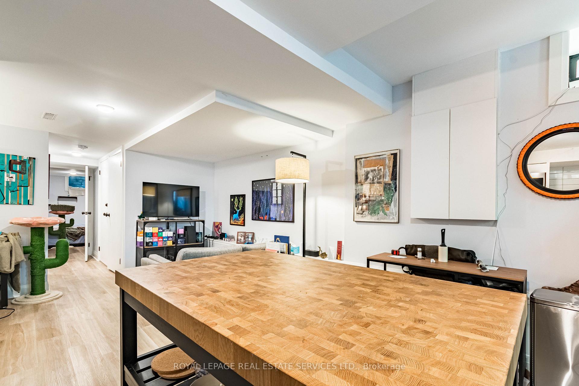 Photo 35 of 238 Garden Avenue, Toronto, High Park-Swansea — HOMEH