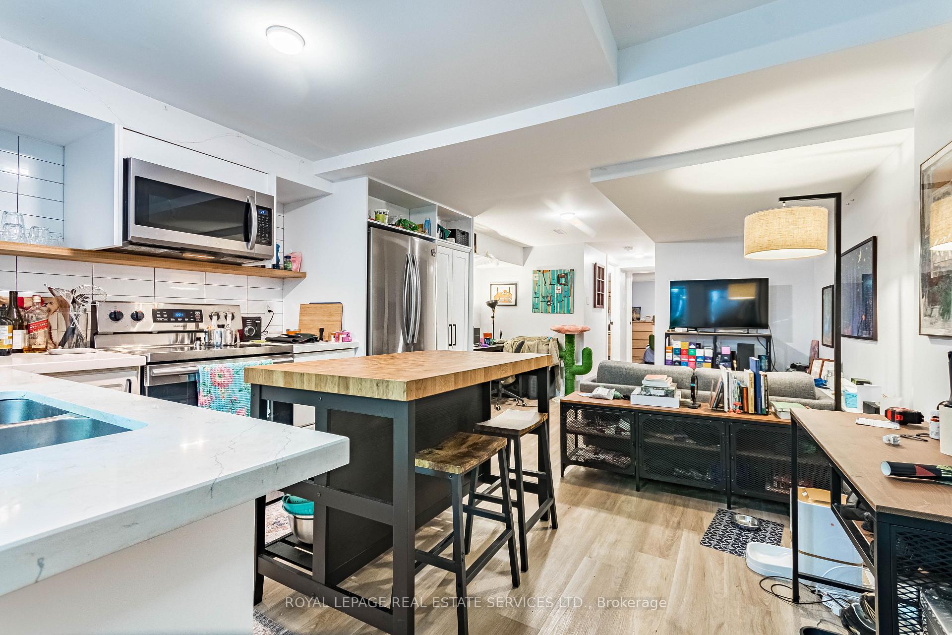 Photo 36 of 238 Garden Avenue, Toronto, High Park-Swansea — HOMEH