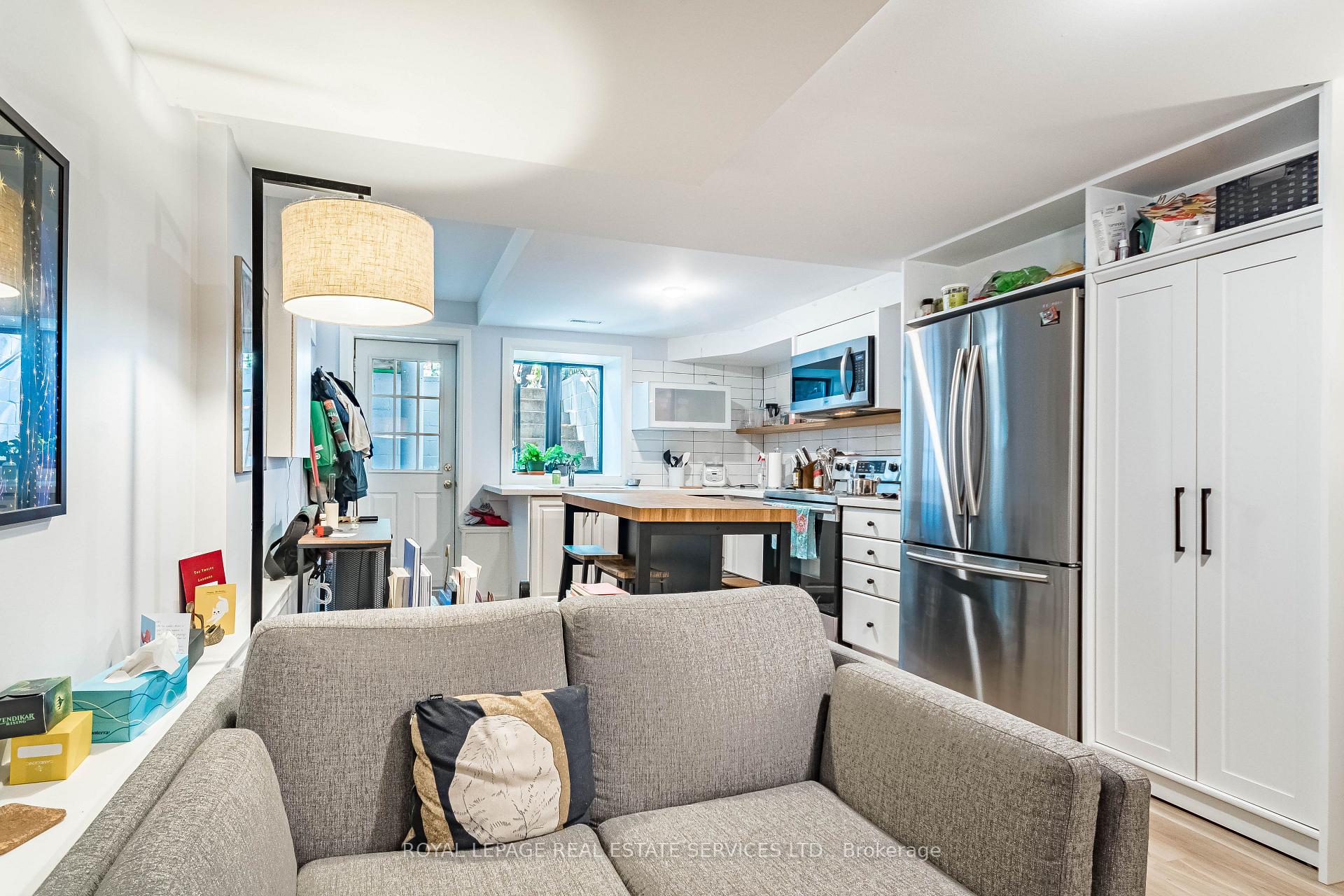 Photo 37 of 238 Garden Avenue, Toronto, High Park-Swansea — HOMEH