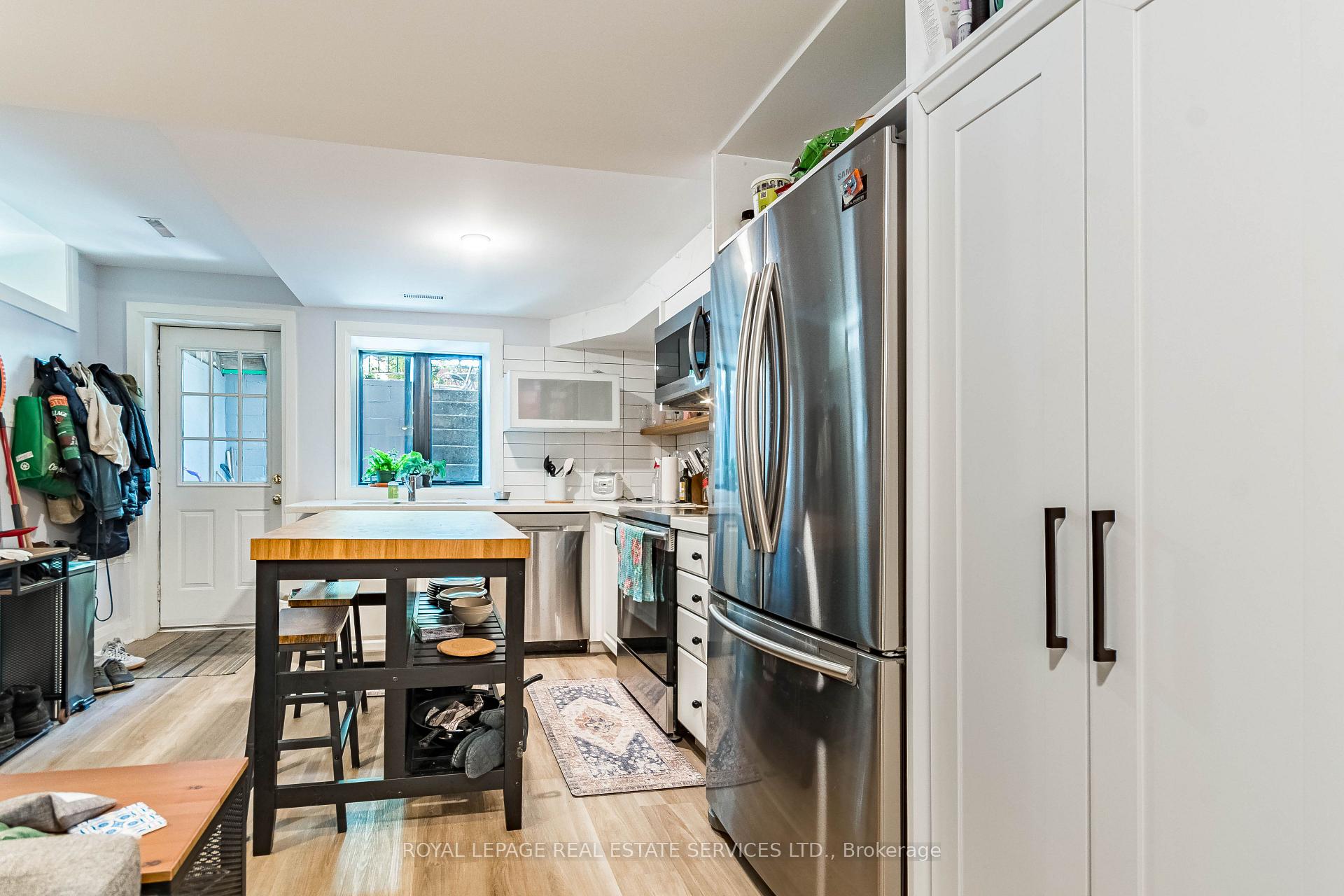 Photo 38 of 238 Garden Avenue, Toronto, High Park-Swansea — HOMEH