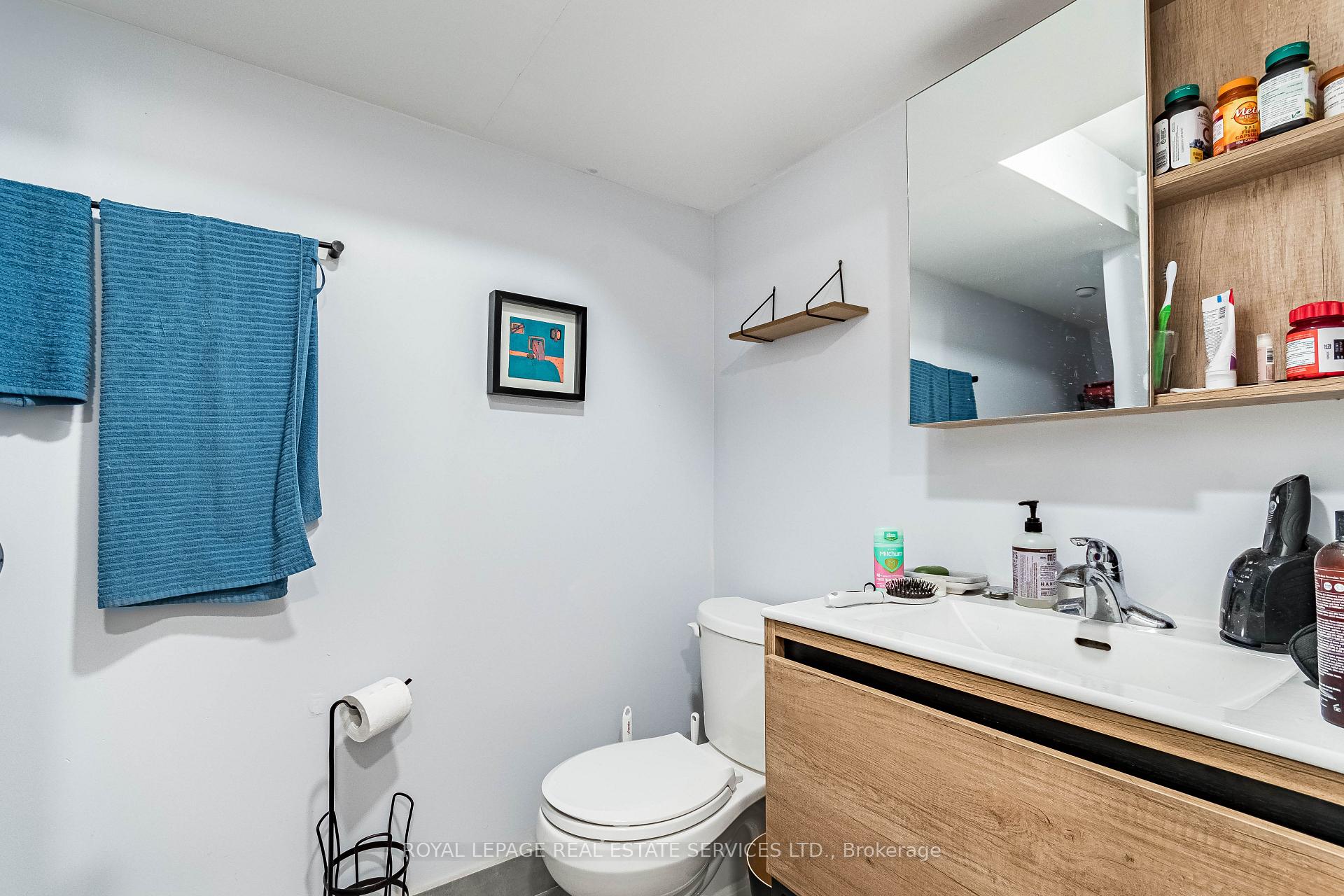 Photo 39 of 238 Garden Avenue, Toronto, High Park-Swansea — HOMEH