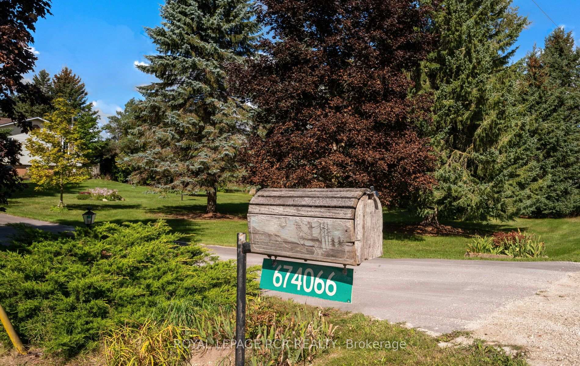 Photo 5 of 674066 Hurontario Street, Mono, Rural Mono — HOMEH
