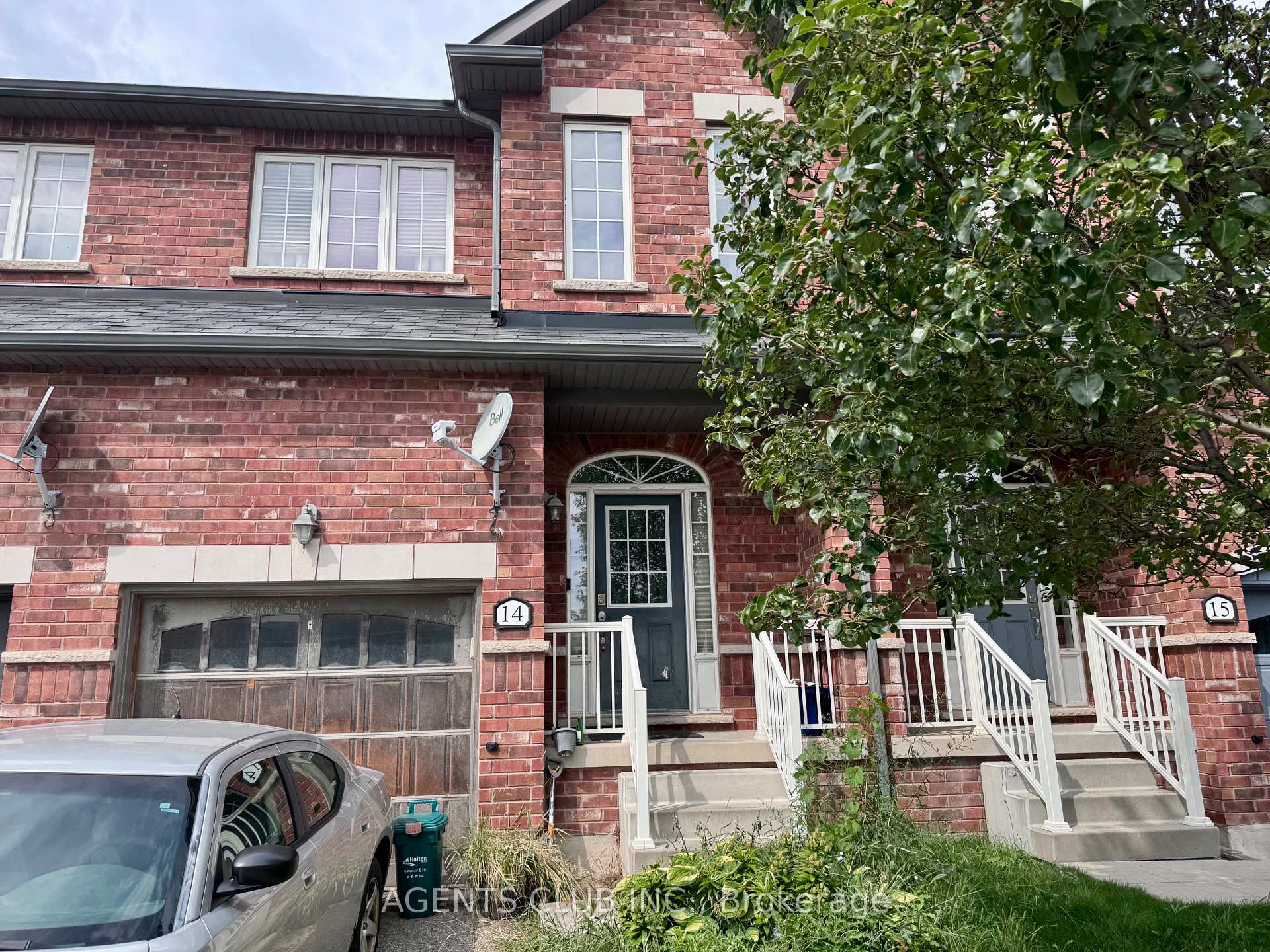 Photo 2 of Unit 14, 651 Farmstead Drive, Milton, Willmott — HOMEH