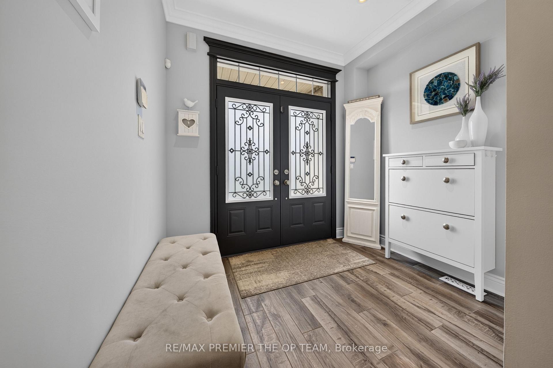 Photo 3 of 3 Sedgewick Place, Vaughan, Vellore Village — HOMEH
