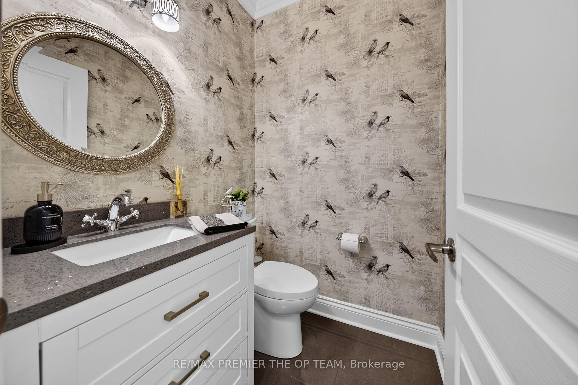 Photo 5 of 3 Sedgewick Place, Vaughan, Vellore Village — HOMEH