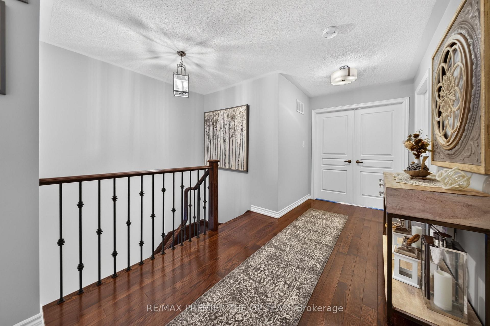Photo 12 of 3 Sedgewick Place, Vaughan, Vellore Village — HOMEH