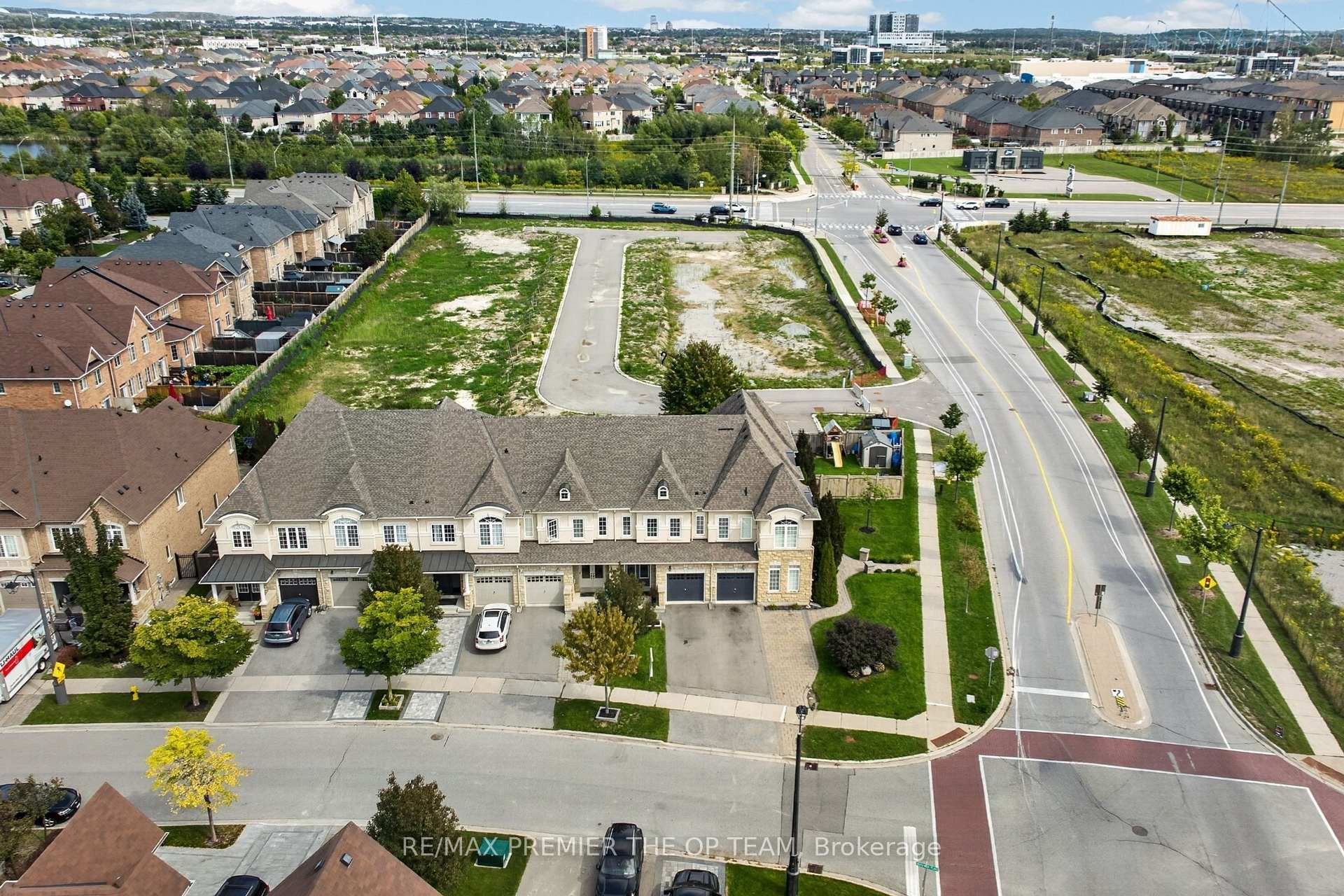 Photo 43 of 3 Sedgewick Place, Vaughan, Vellore Village — HOMEH