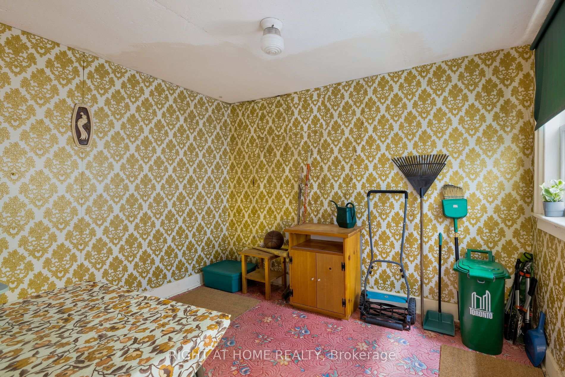 Photo 26 of 239 Seaton Street, Toronto, Moss Park — HOMEH