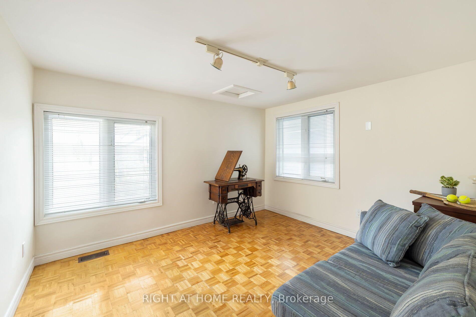 Photo 37 of 239 Seaton Street, Toronto, Moss Park — HOMEH