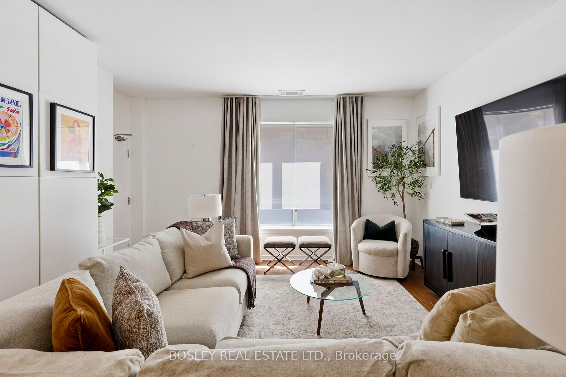 Front of Unit 105, 801 King Street W