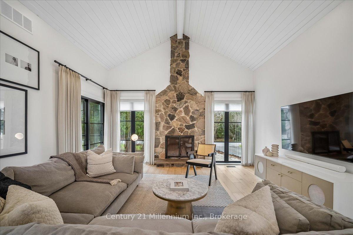 Photo 5 of 33 Slalom Gate Road, Collingwood — HOMEH