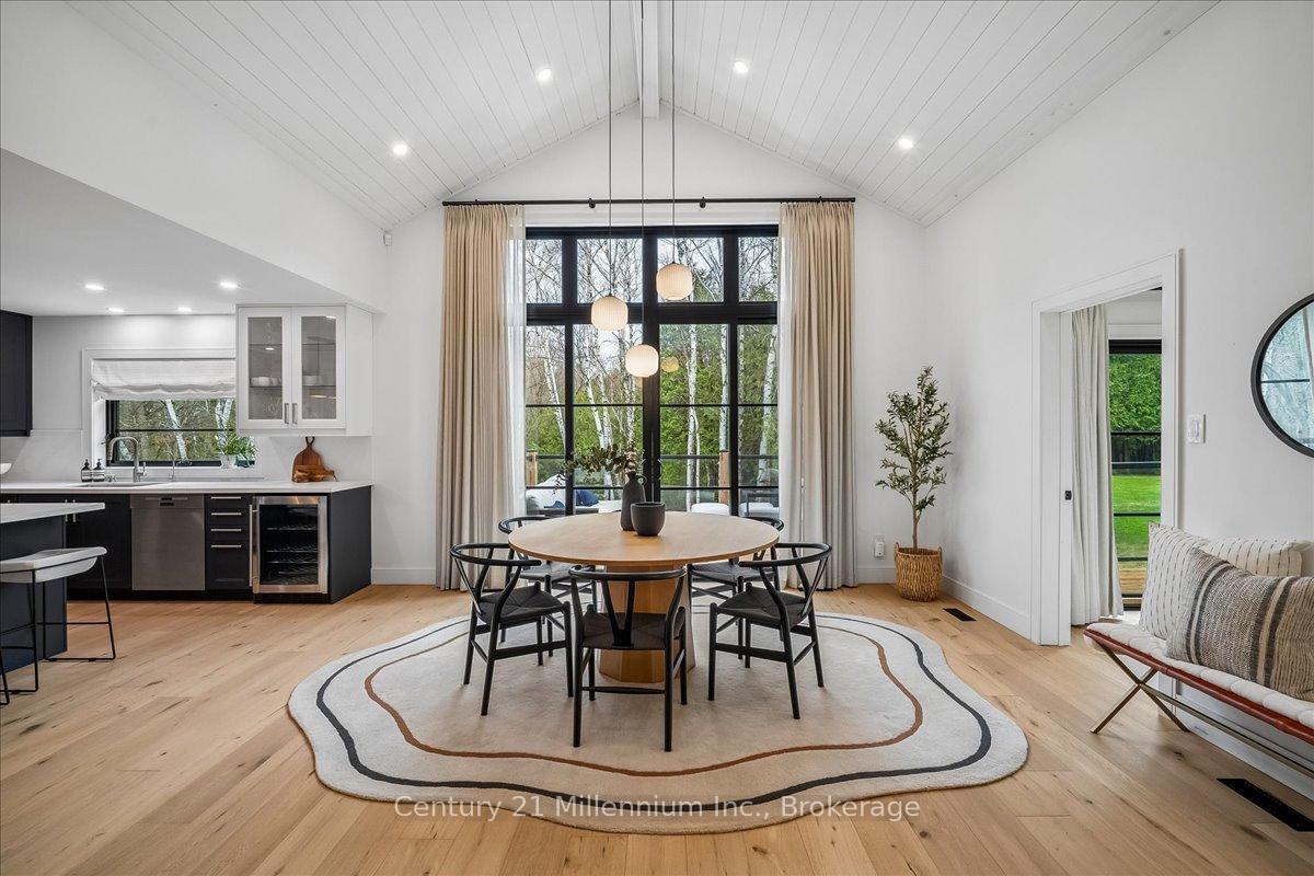 Photo 11 of 33 Slalom Gate Road, Collingwood — HOMEH