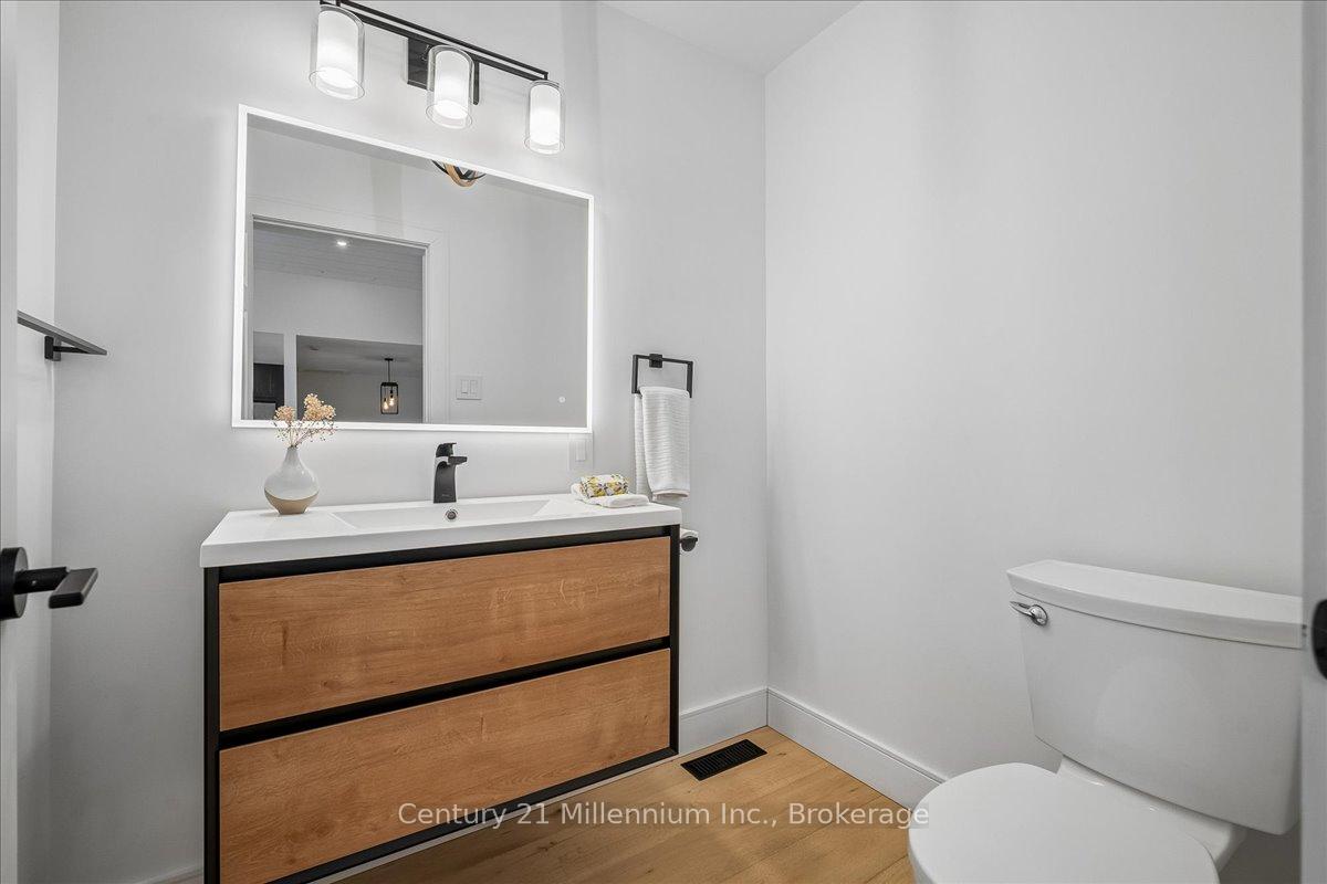 Photo 23 of 33 Slalom Gate Road, Collingwood — HOMEH