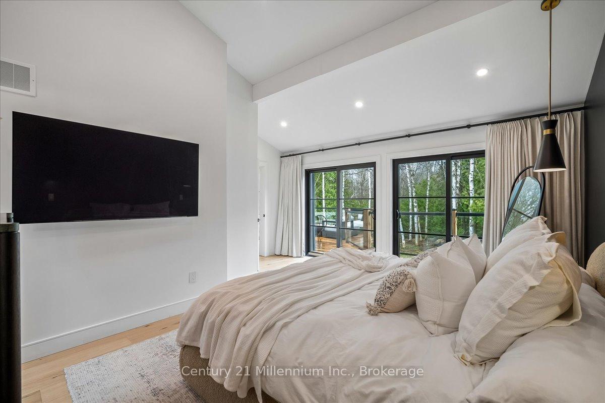 Photo 28 of 33 Slalom Gate Road, Collingwood — HOMEH