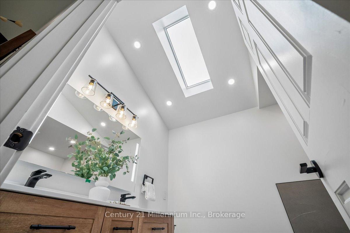 Photo 32 of 33 Slalom Gate Road, Collingwood — HOMEH
