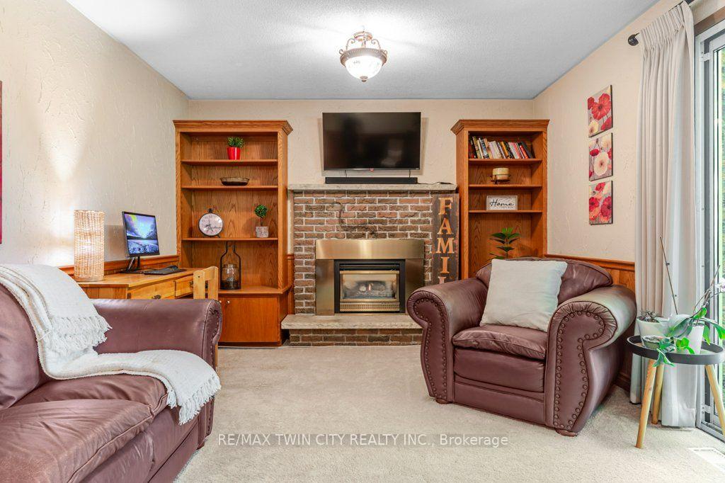 Photo 6 of 11 Grey Owl Drive, Woolwich, Elmira — HOMEH