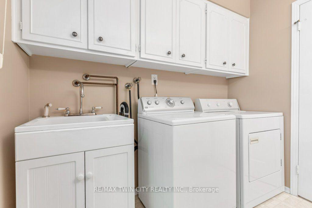 Photo 10 of 11 Grey Owl Drive, Woolwich, Elmira — HOMEH