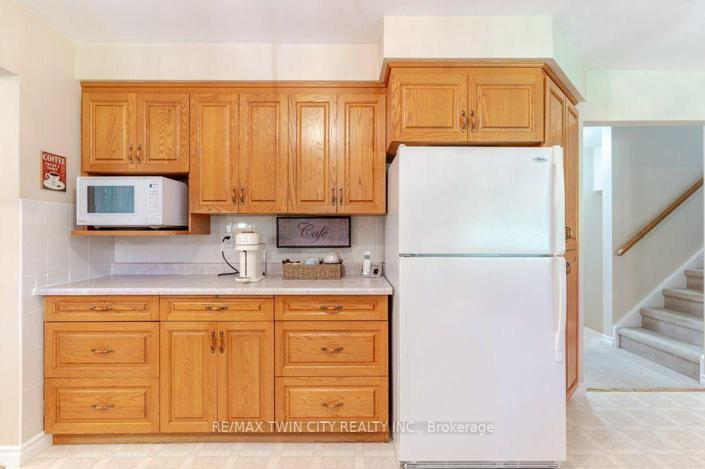 Photo 15 of 11 Grey Owl Drive, Woolwich, Elmira — HOMEH