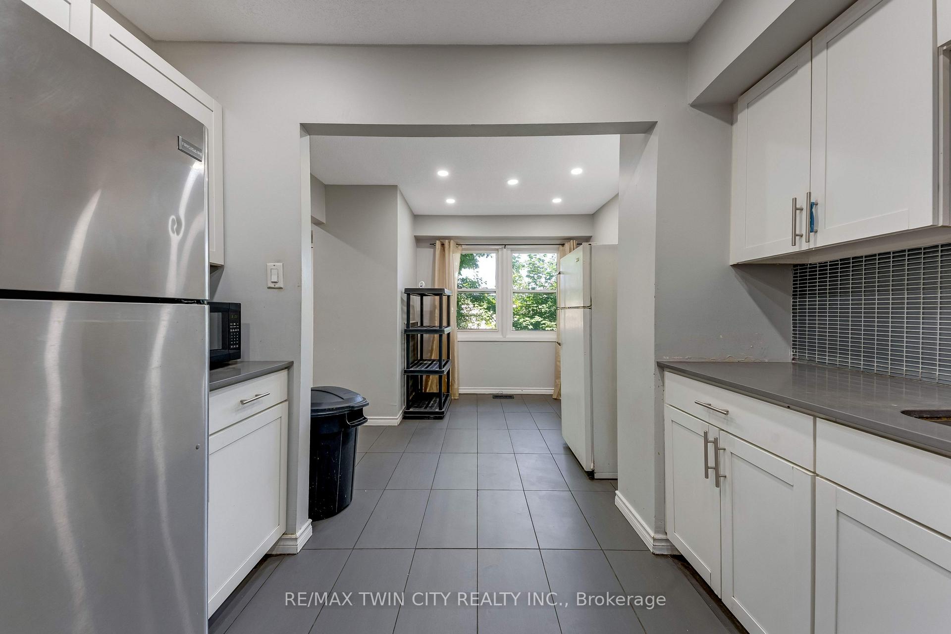 Photo 8 of Unit 3, 513 Quiet Place, Waterloo, Lakeshore Village — HOMEH