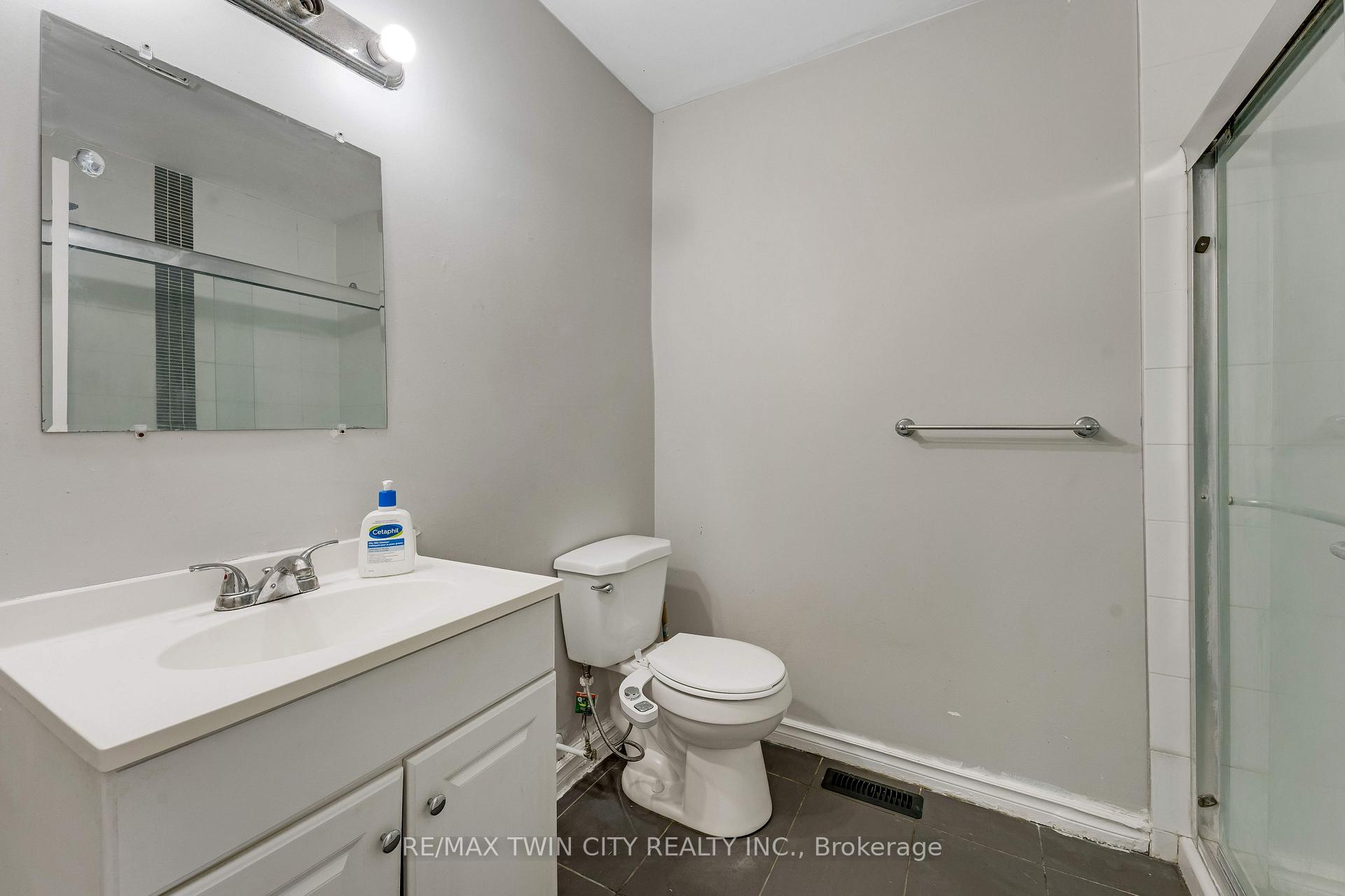 Photo 15 of Unit 3, 513 Quiet Place, Waterloo, Lakeshore Village — HOMEH