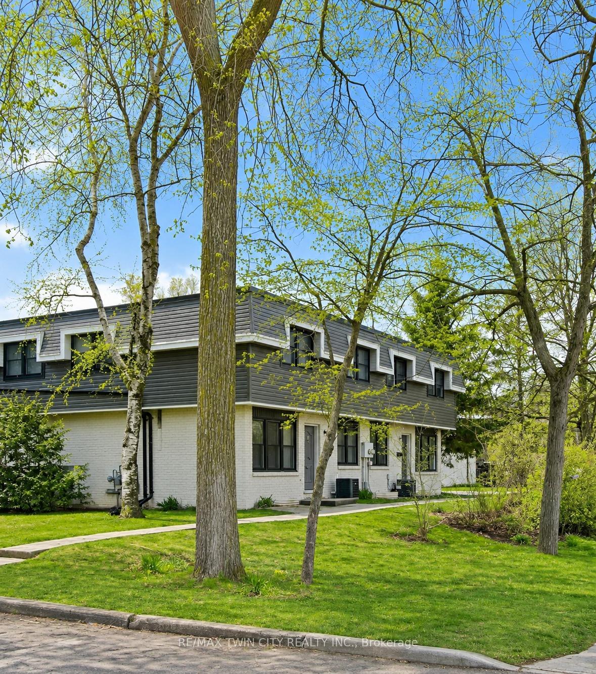 Photo 32 of Unit 3, 513 Quiet Place, Waterloo, Lakeshore Village — HOMEH