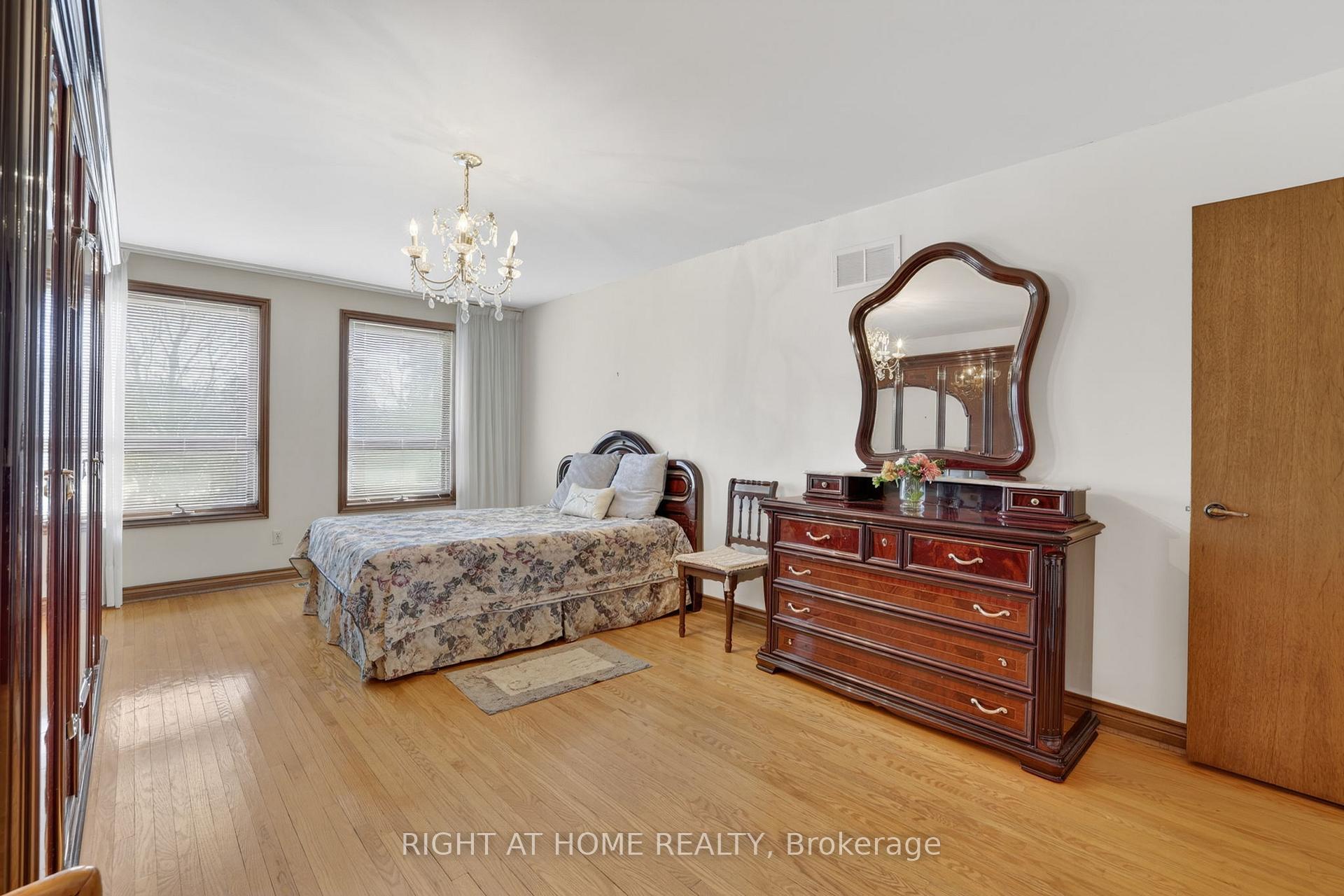 Photo 17 of 56 Birch Avenue, Richmond Hill, South Richvale — HOMEH