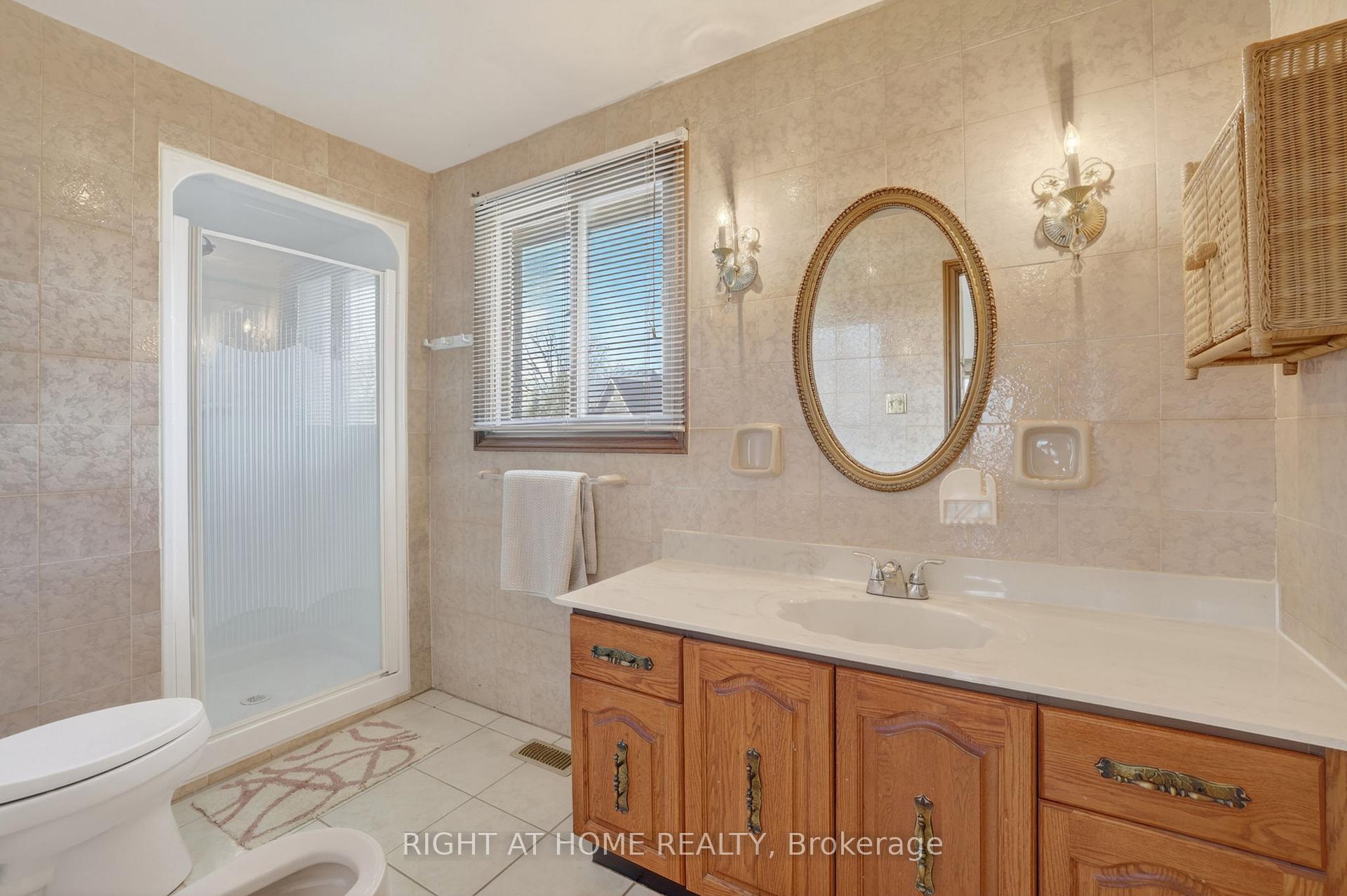 Photo 18 of 56 Birch Avenue, Richmond Hill, South Richvale — HOMEH