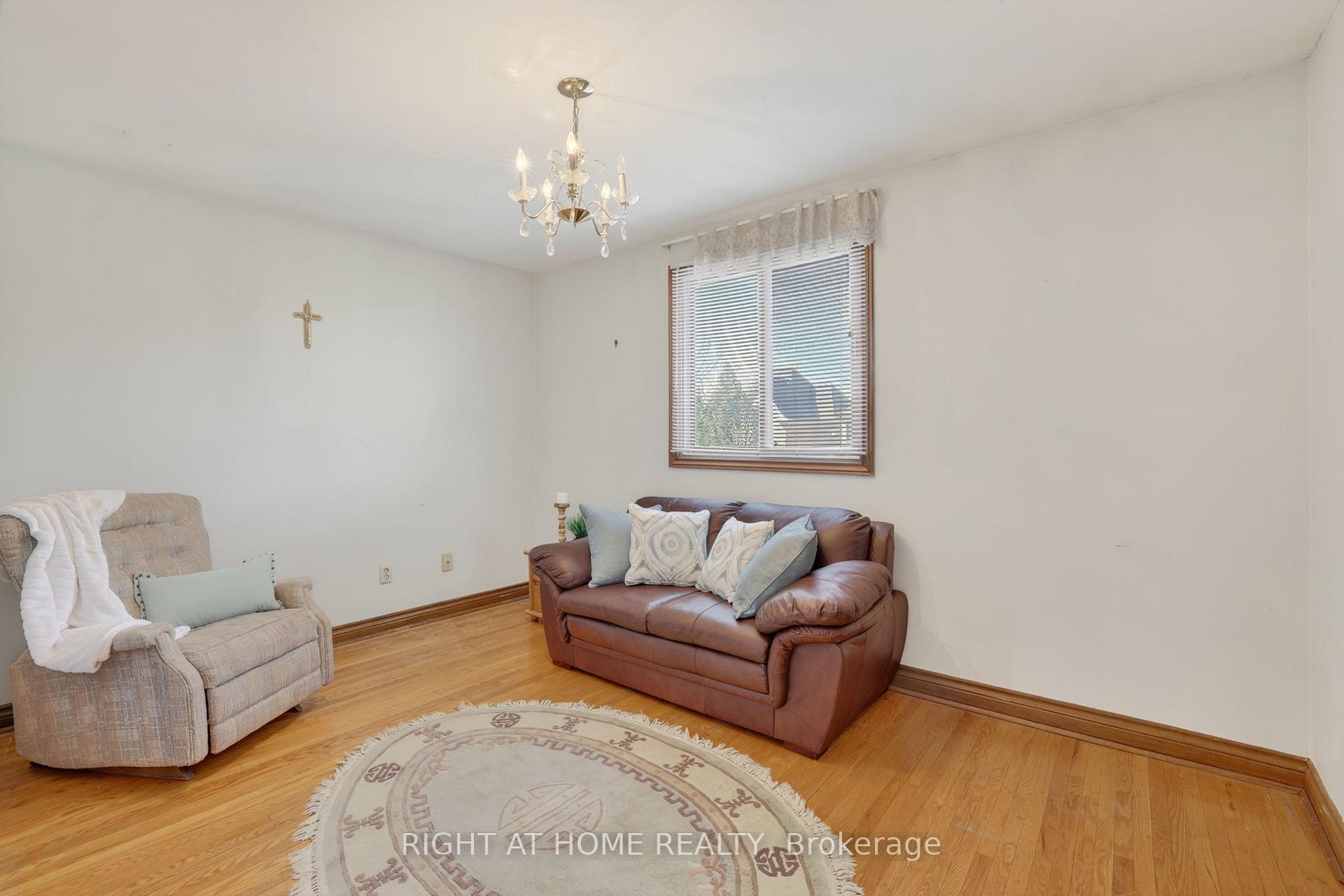 Photo 20 of 56 Birch Avenue, Richmond Hill, South Richvale — HOMEH