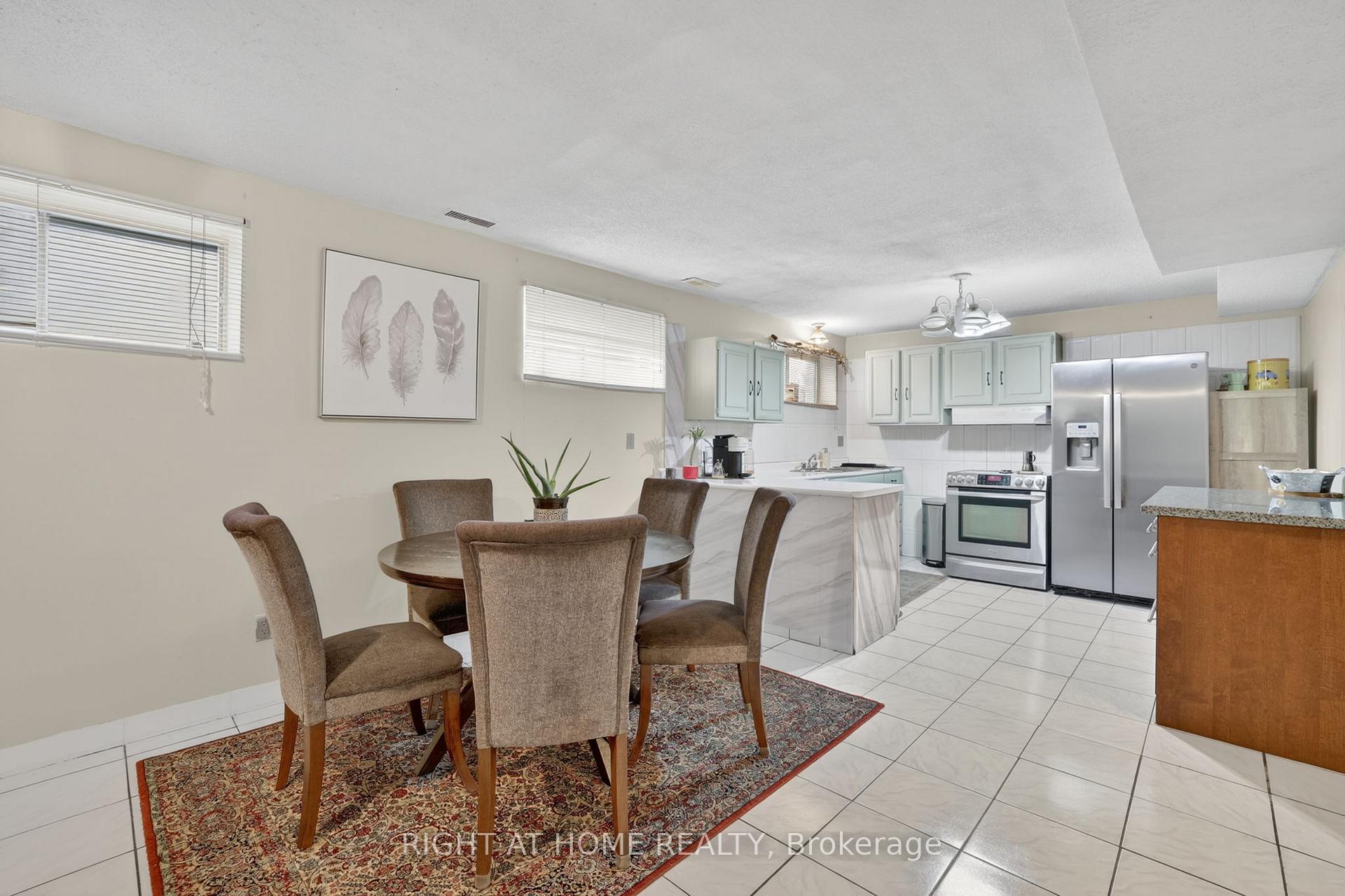Photo 26 of 56 Birch Avenue, Richmond Hill, South Richvale — HOMEH