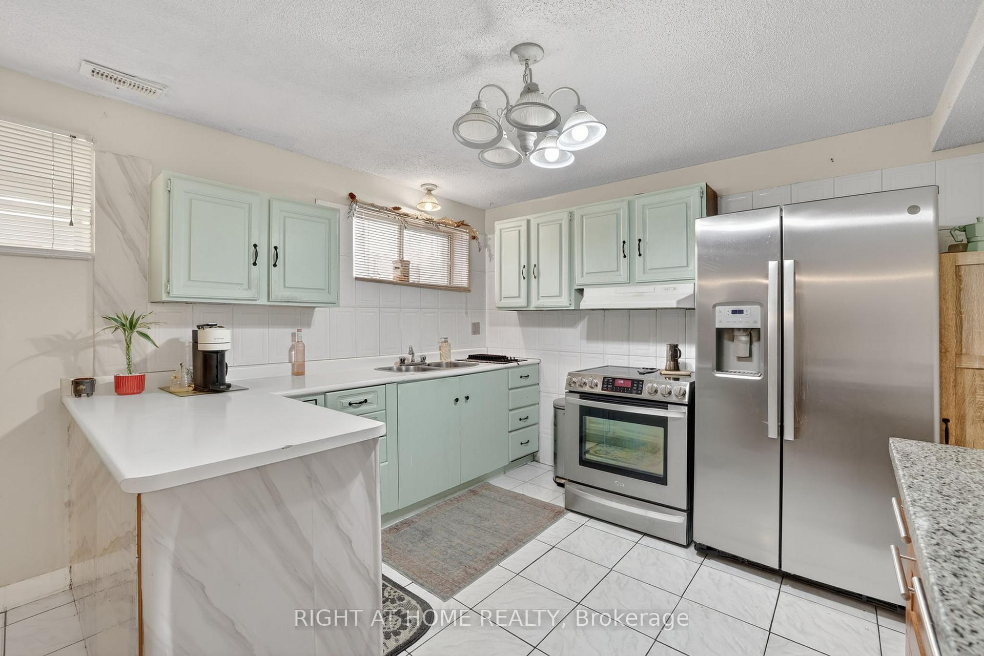 Photo 27 of 56 Birch Avenue, Richmond Hill, South Richvale — HOMEH