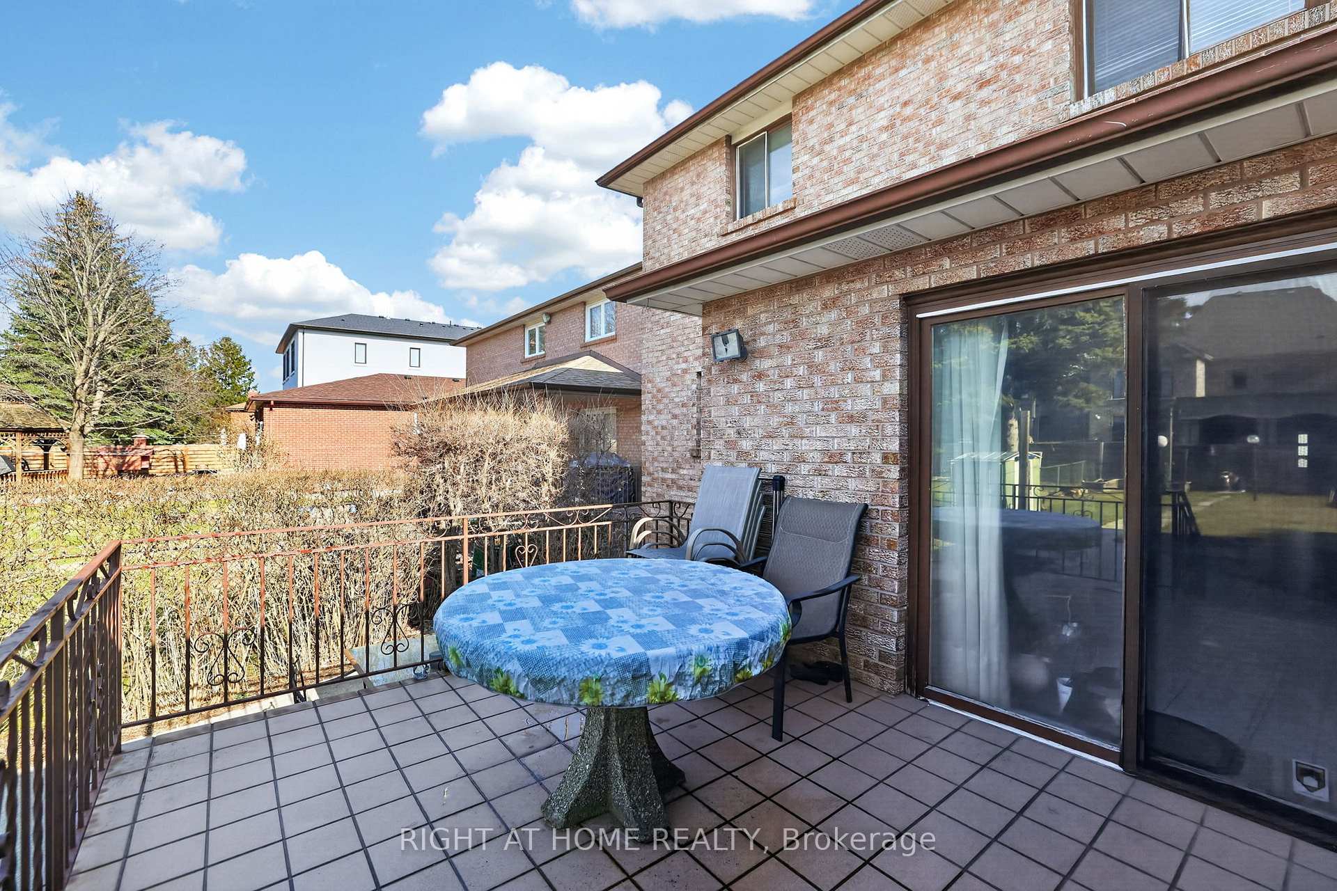 Photo 38 of 56 Birch Avenue, Richmond Hill, South Richvale — HOMEH