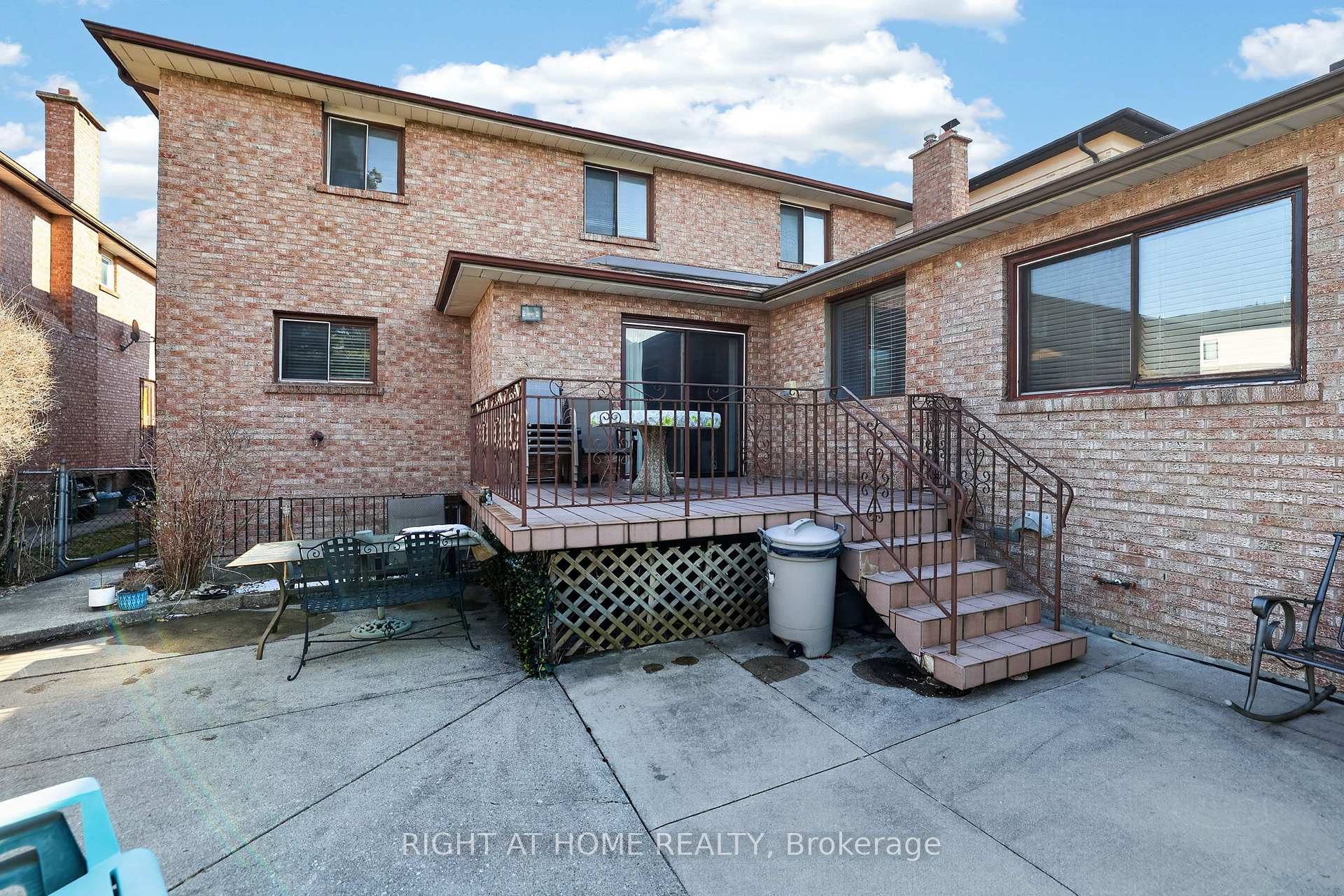 Photo 39 of 56 Birch Avenue, Richmond Hill, South Richvale — HOMEH