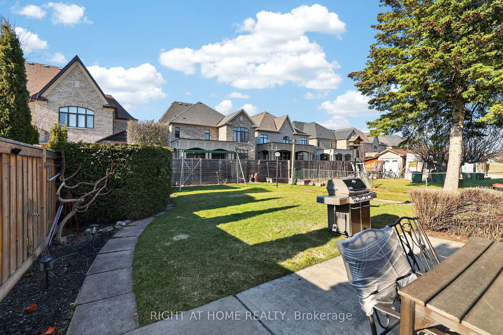Photo 42 of 56 Birch Avenue, Richmond Hill, South Richvale — HOMEH