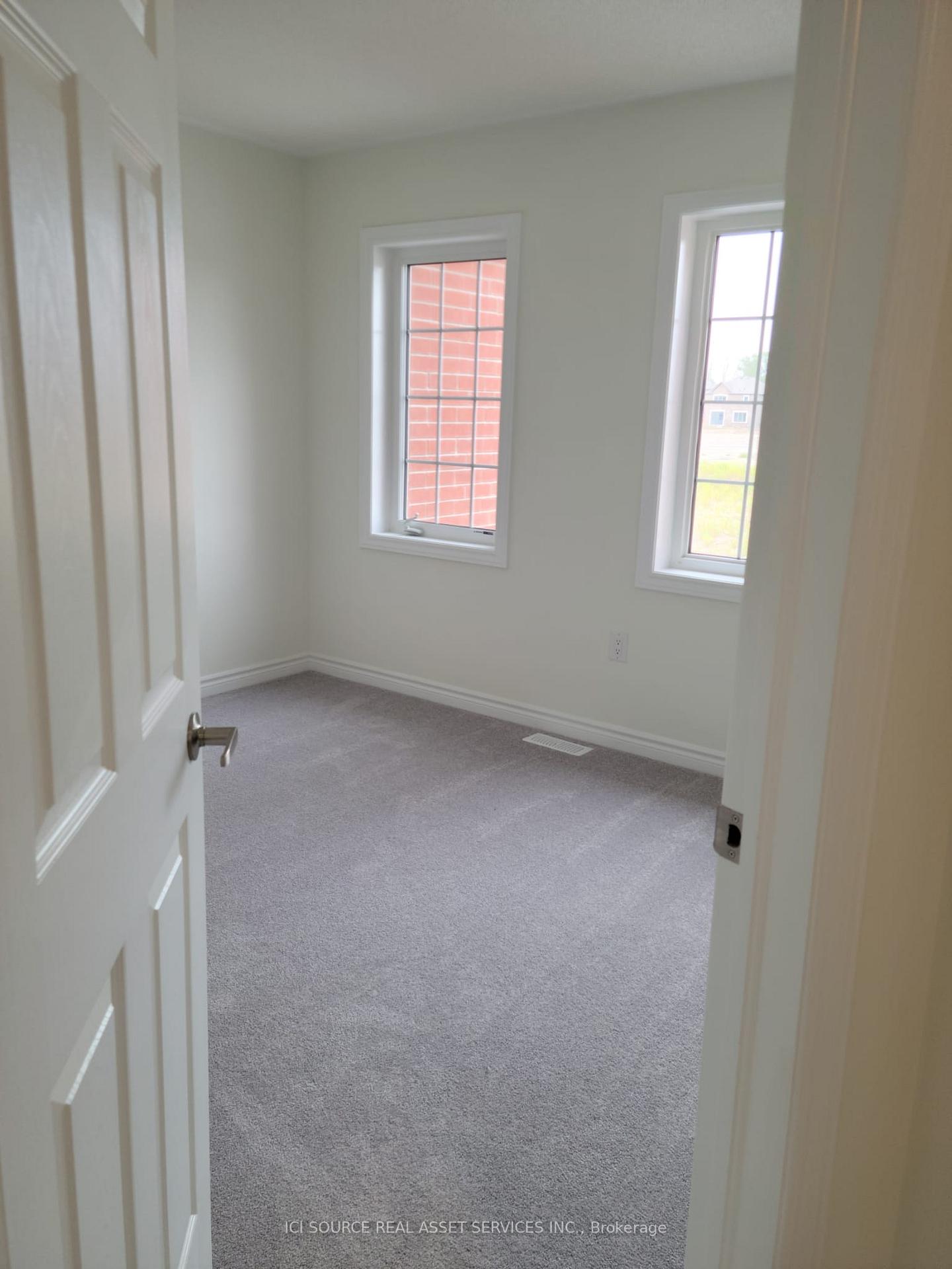 Photo 19 of 10 Limoges Road, Whitby, Rural Whitby — HOMEH