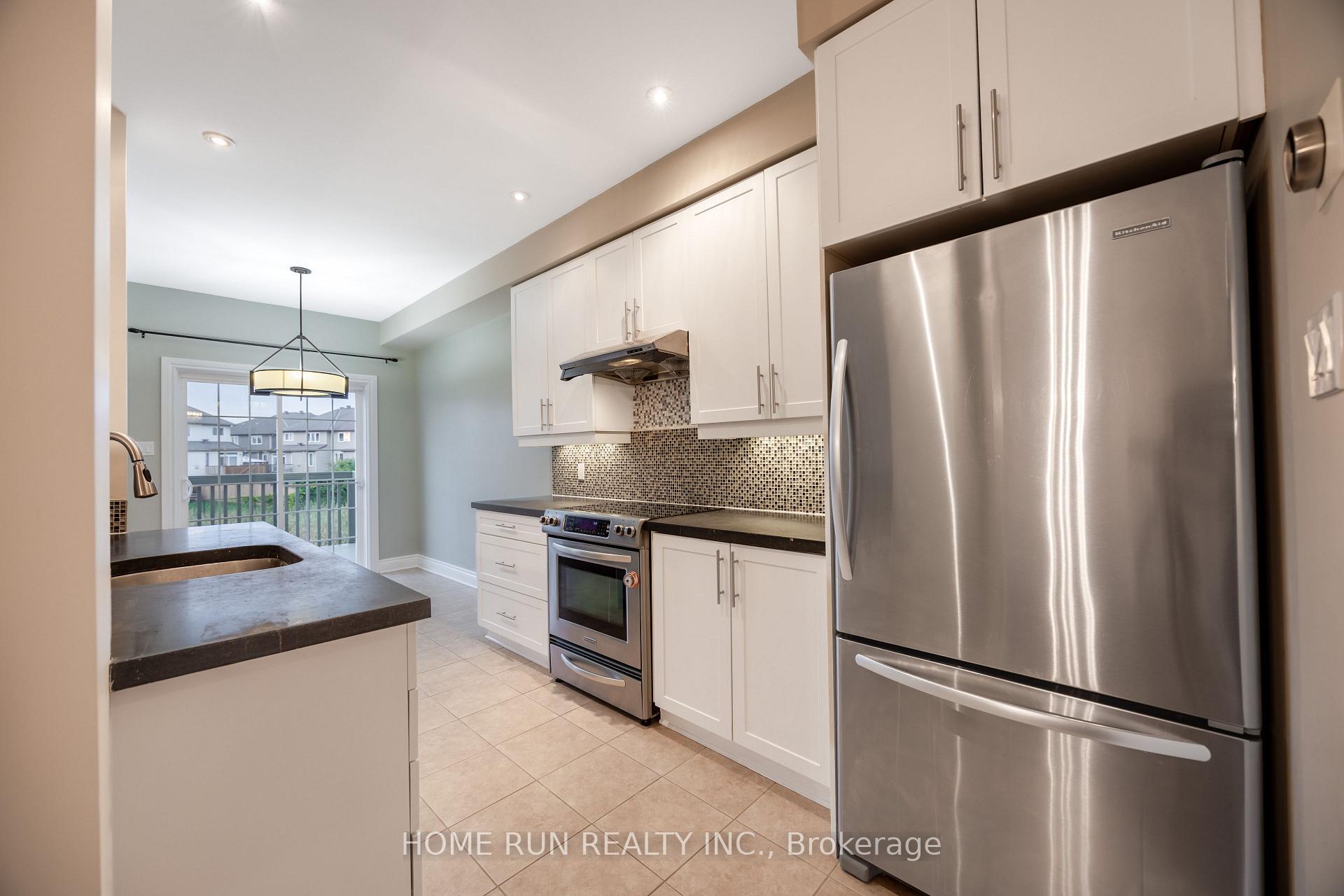 Photo 19 of 578 Pepperville Crescent, Ottawa, Kanata - Emerald Meadows/Trailwest — HOMEH