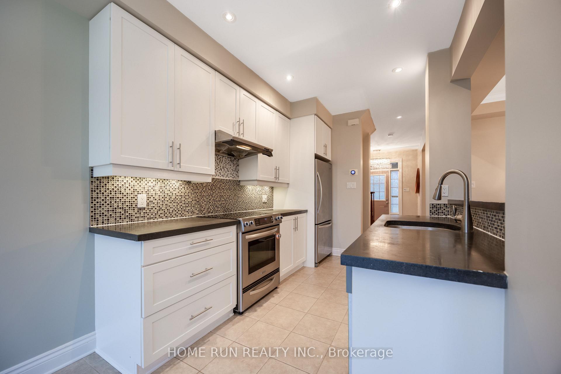 Photo 22 of 578 Pepperville Crescent, Ottawa, Kanata - Emerald Meadows/Trailwest — HOMEH