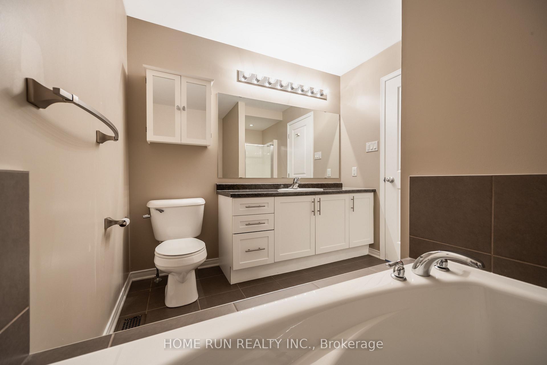 Photo 33 of 578 Pepperville Crescent, Ottawa, Kanata - Emerald Meadows/Trailwest — HOMEH