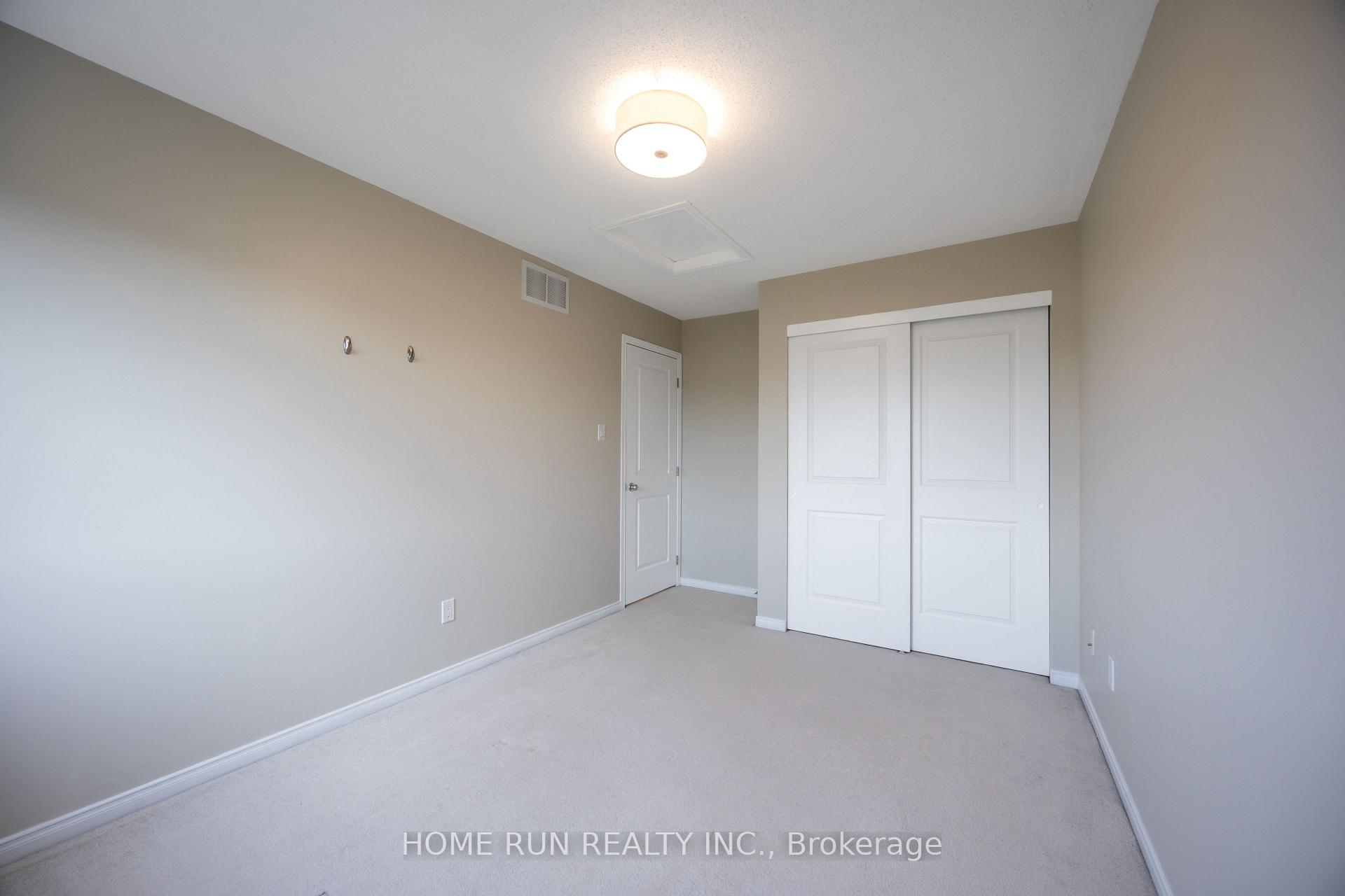 Photo 36 of 578 Pepperville Crescent, Ottawa, Kanata - Emerald Meadows/Trailwest — HOMEH