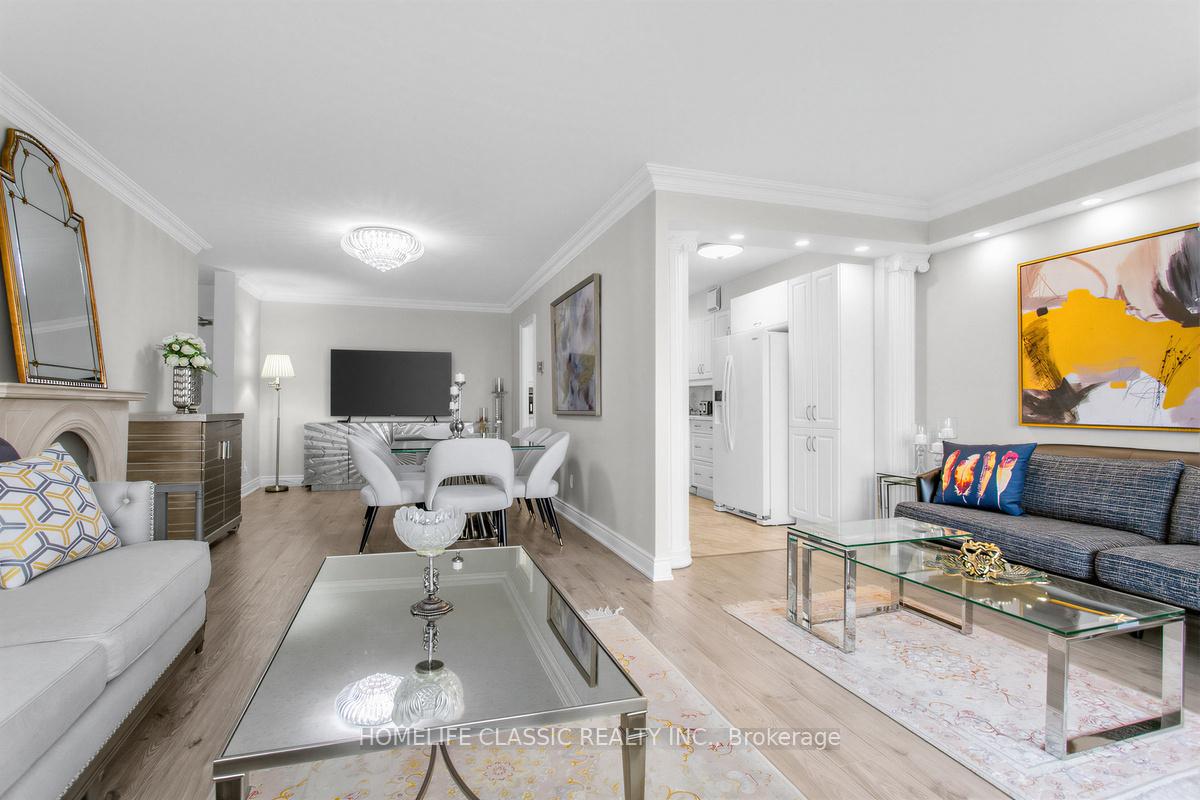Photo 8 of Unit 803, 40 Baif Boulevard, Richmond Hill, North Richvale — HOMEH