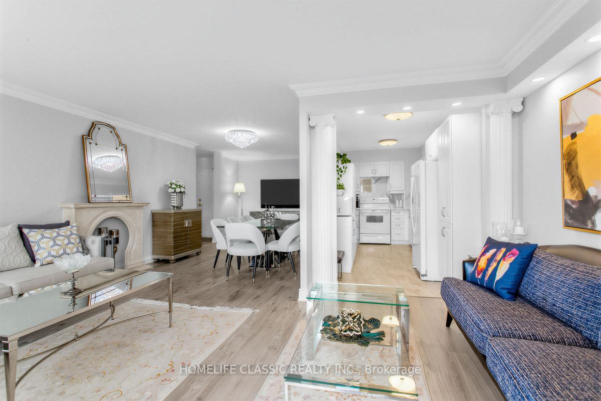 Photo 10 of Unit 803, 40 Baif Boulevard, Richmond Hill, North Richvale — HOMEH