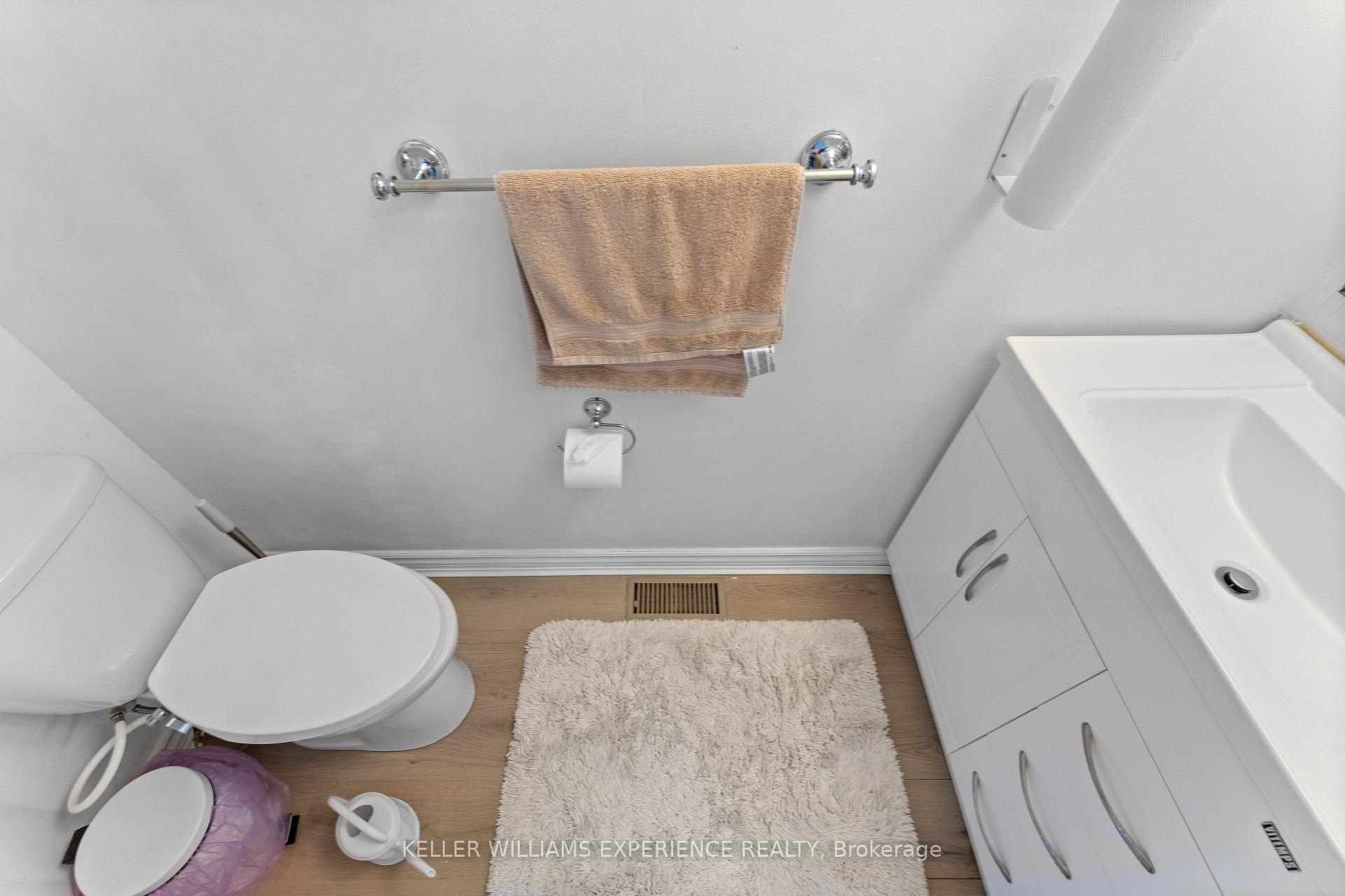 Photo 6 of 250 Ferndale Drive S, Barrie, Ardagh — HOMEH