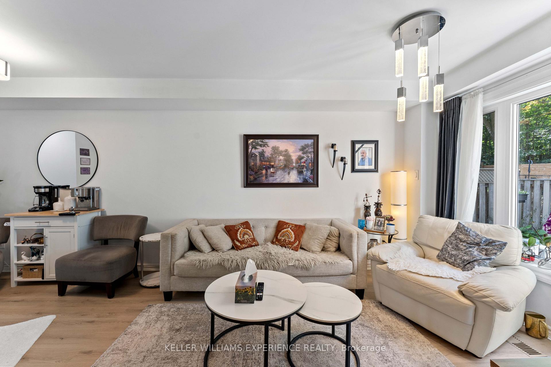 Photo 8 of 250 Ferndale Drive S, Barrie, Ardagh — HOMEH