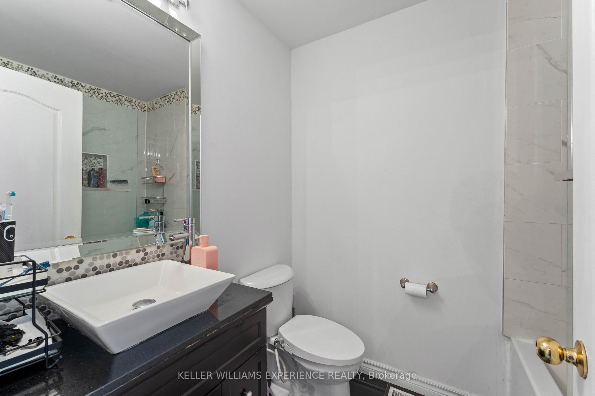 Photo 16 of 250 Ferndale Drive S, Barrie, Ardagh — HOMEH