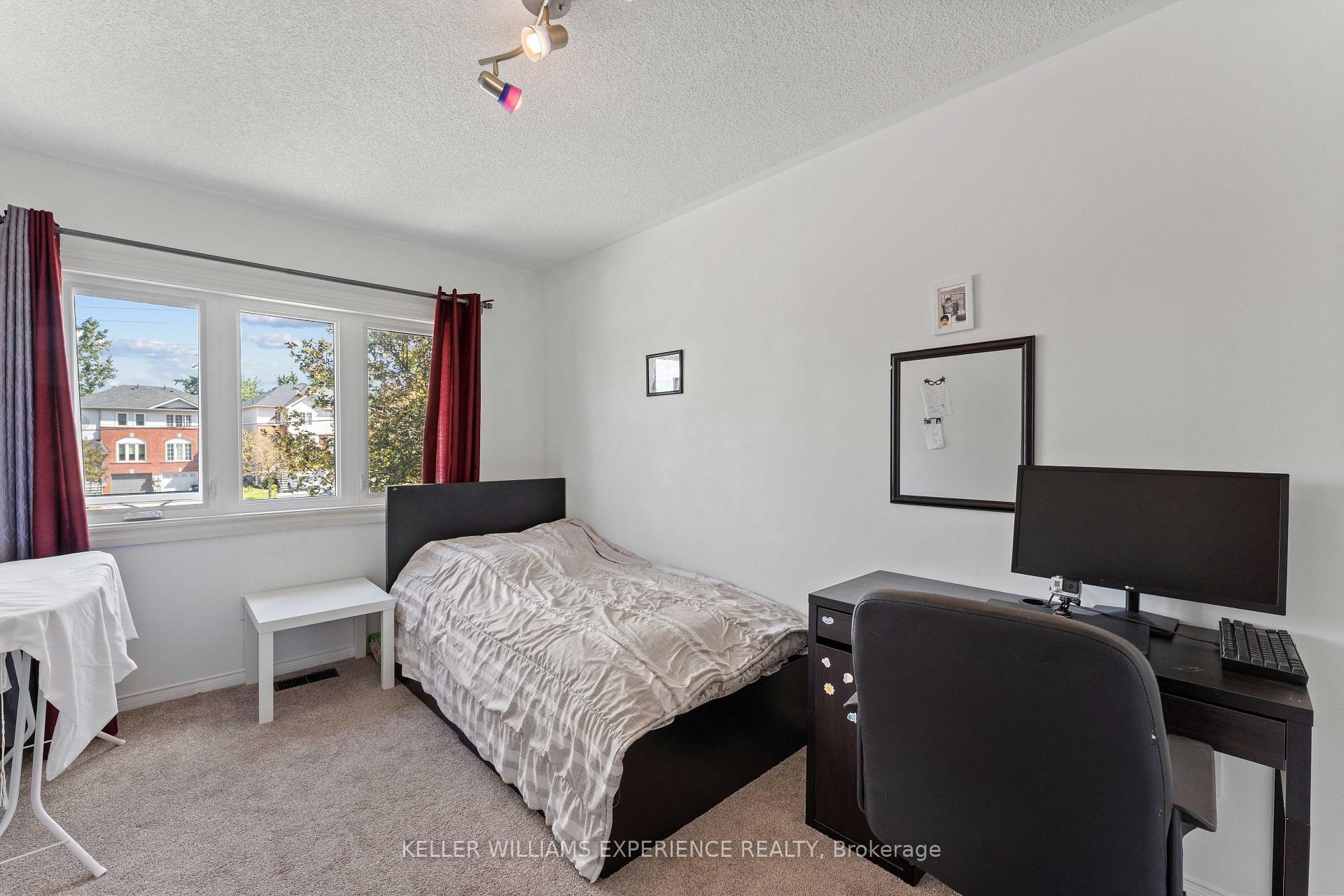 Photo 18 of 250 Ferndale Drive S, Barrie, Ardagh — HOMEH