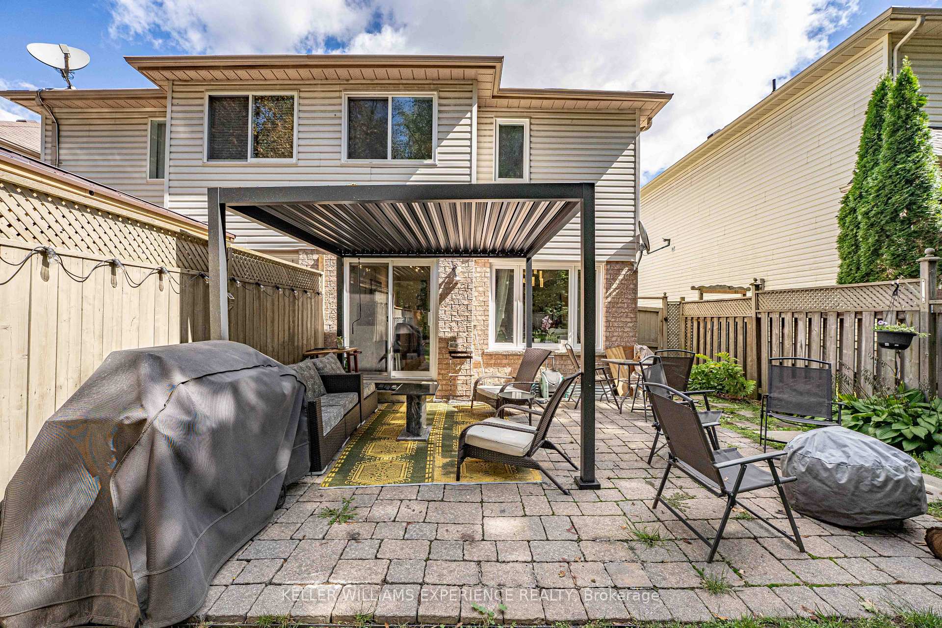 Photo 25 of 250 Ferndale Drive S, Barrie, Ardagh — HOMEH