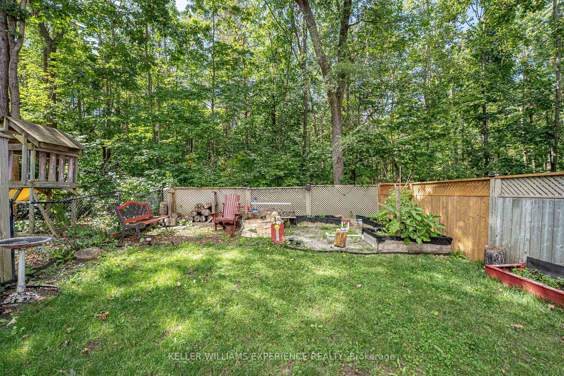 Photo 27 of 250 Ferndale Drive S, Barrie, Ardagh — HOMEH