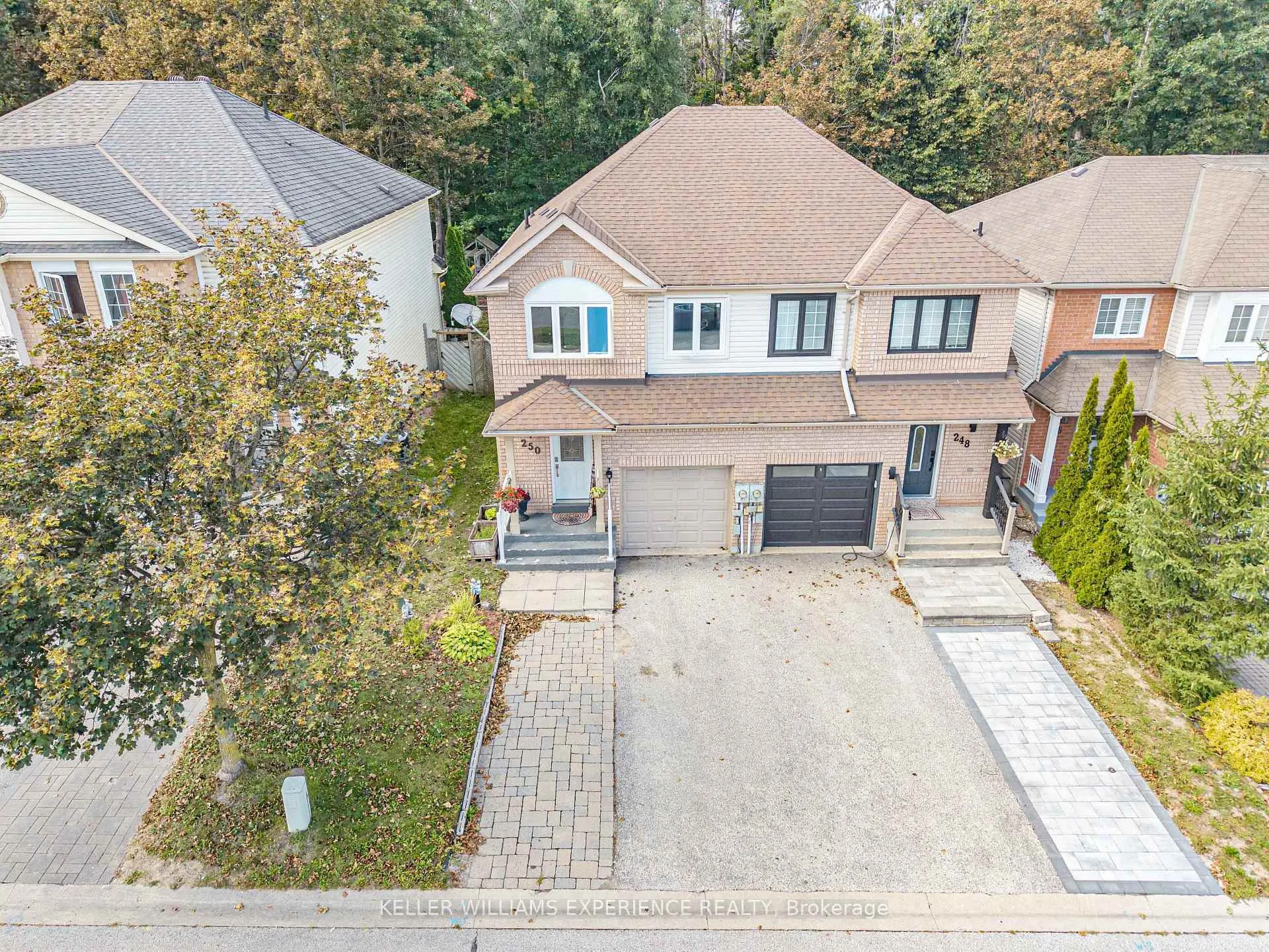 Photo 2 of 250 Ferndale Drive S, Barrie, Ardagh — HOMEH