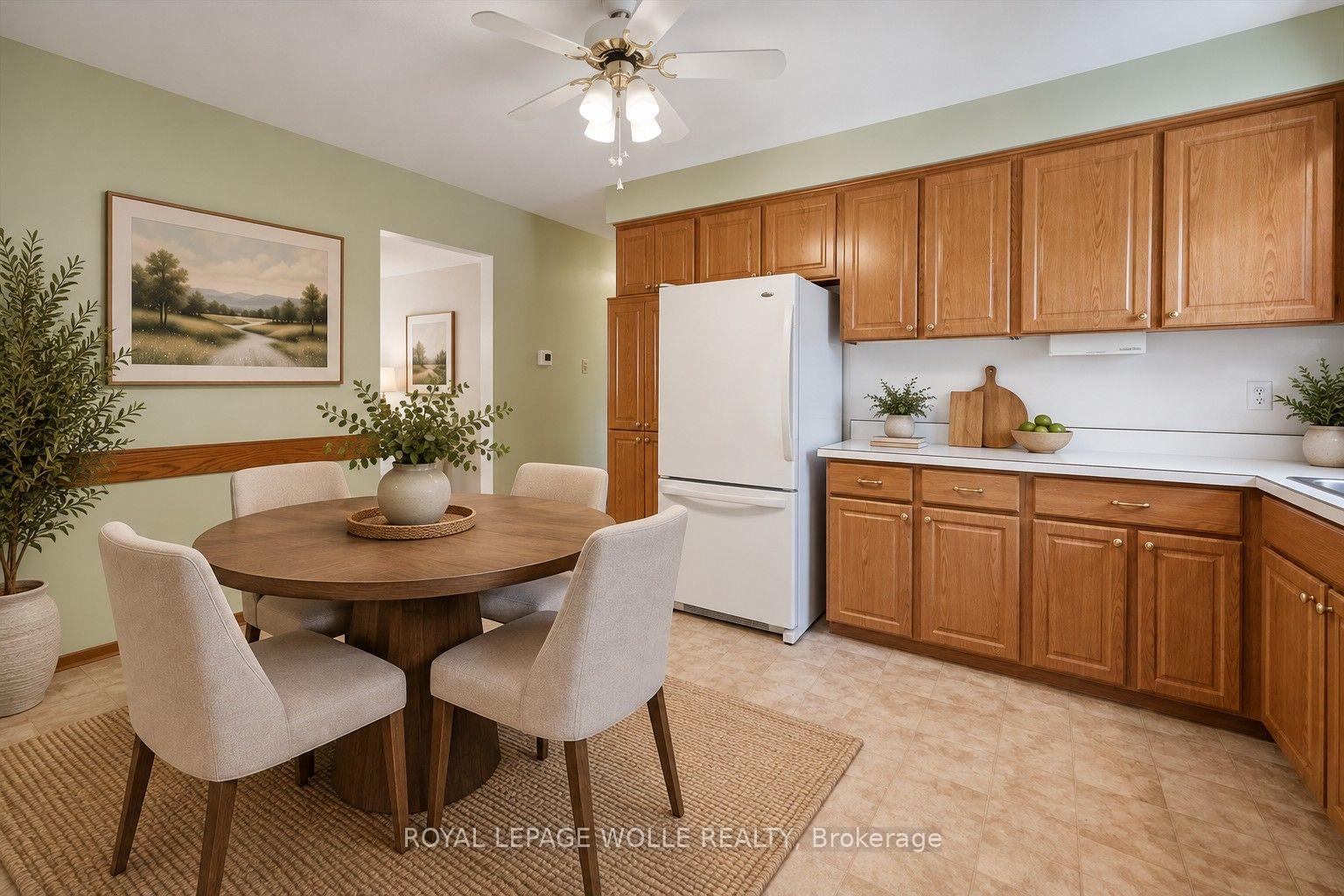 Photo 13 of 309 Toll Gate Boulevard, Waterloo, Lakeshore Village — HOMEH